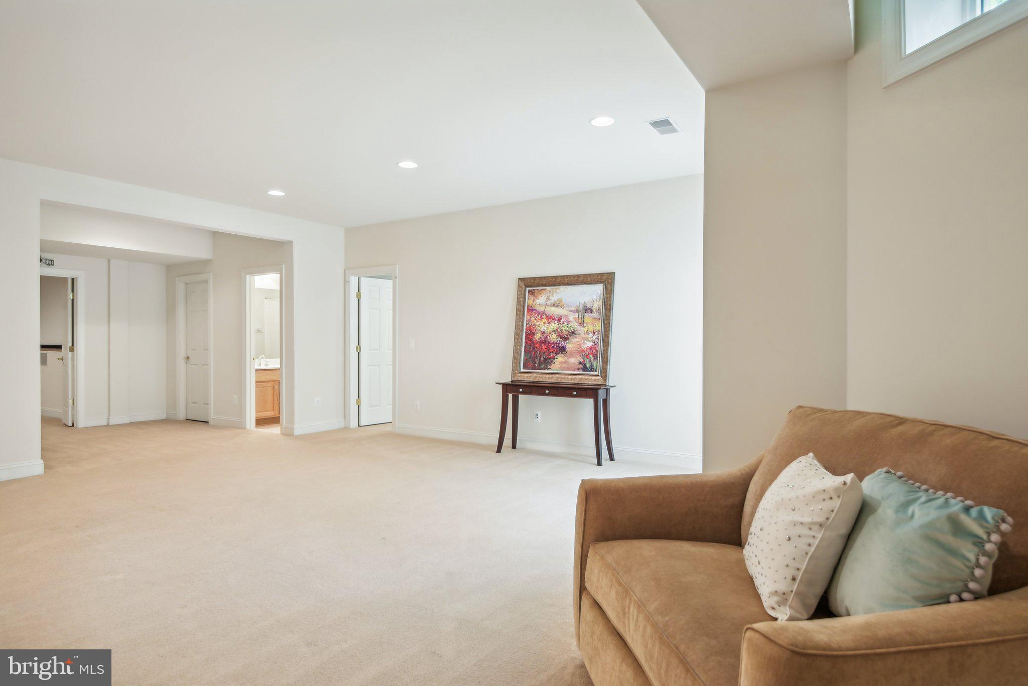 ESTATES AT FAIRFAX - Residential