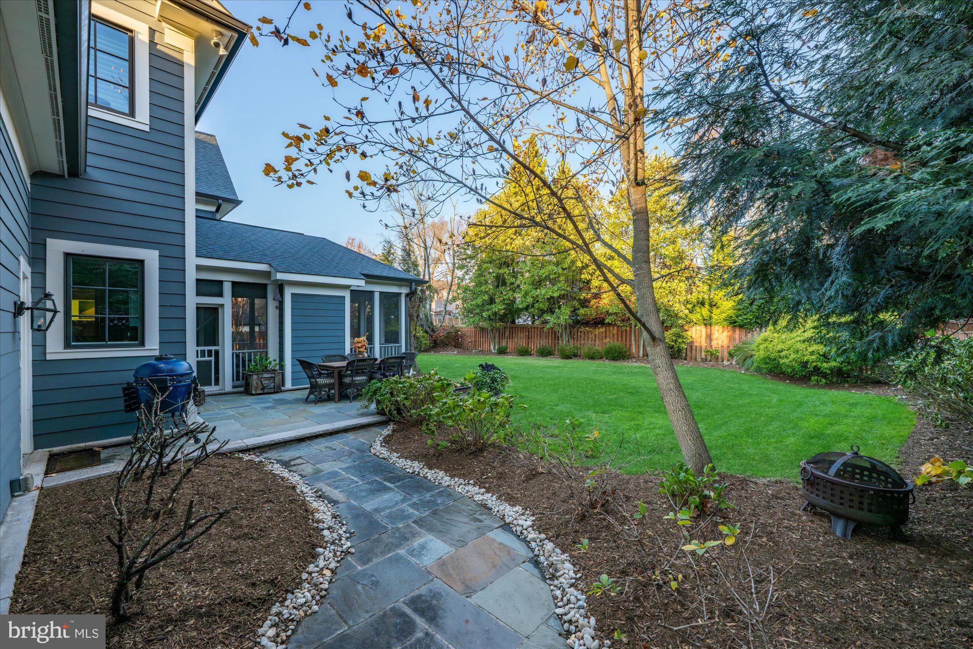 1415 SPRING VALE AVENUE