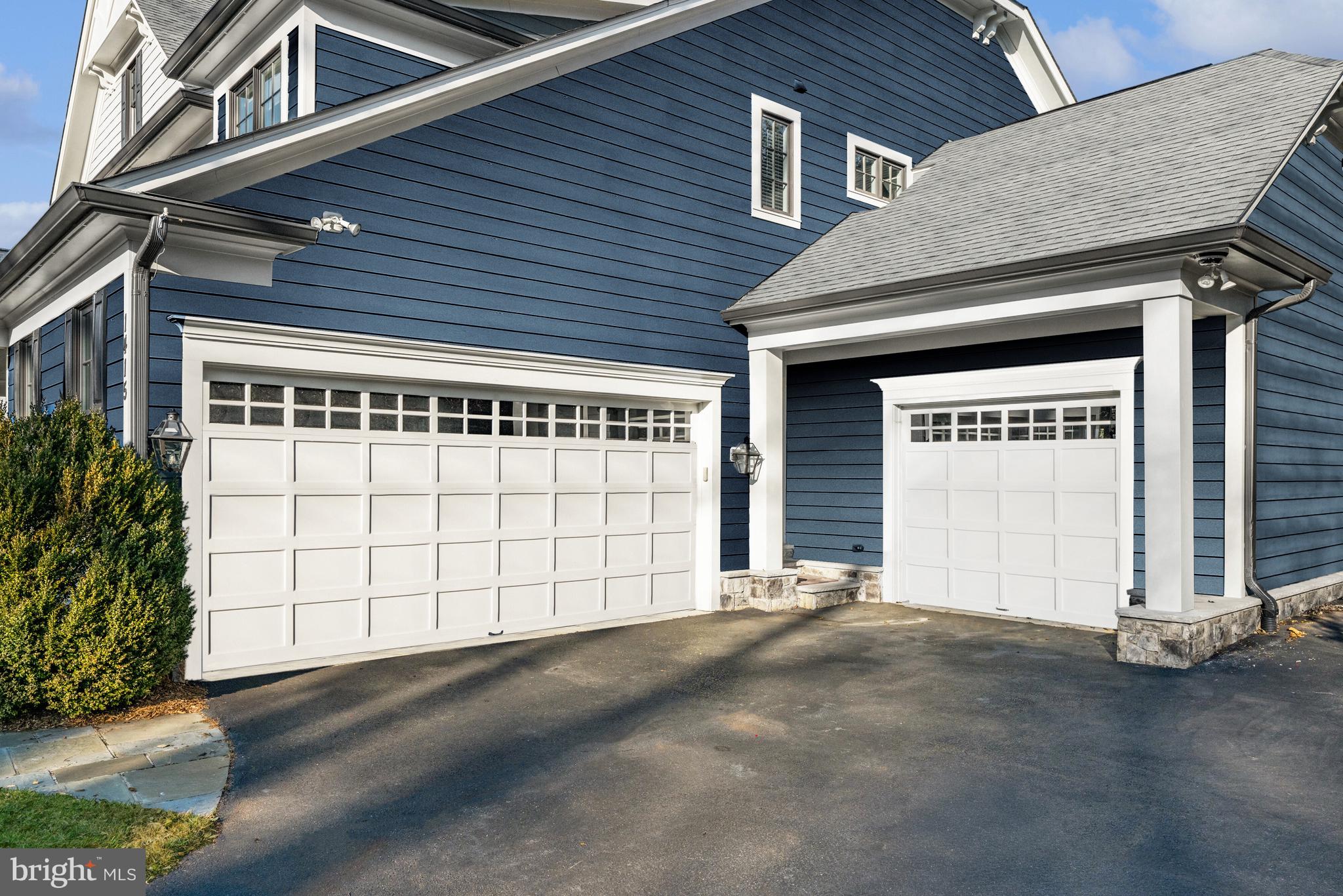 1415 SPRING VALE AVENUE