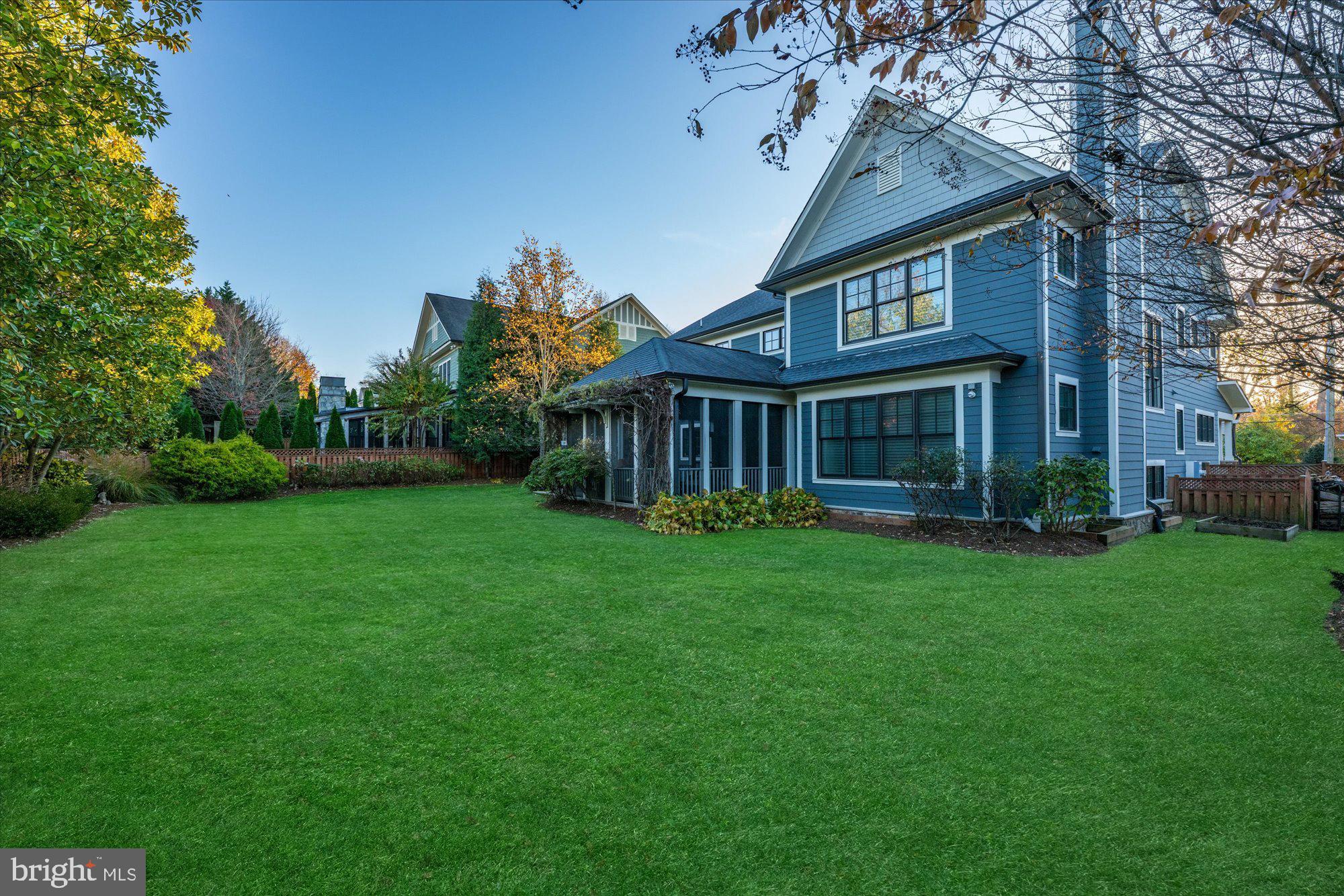 WEST MC LEAN - Residential