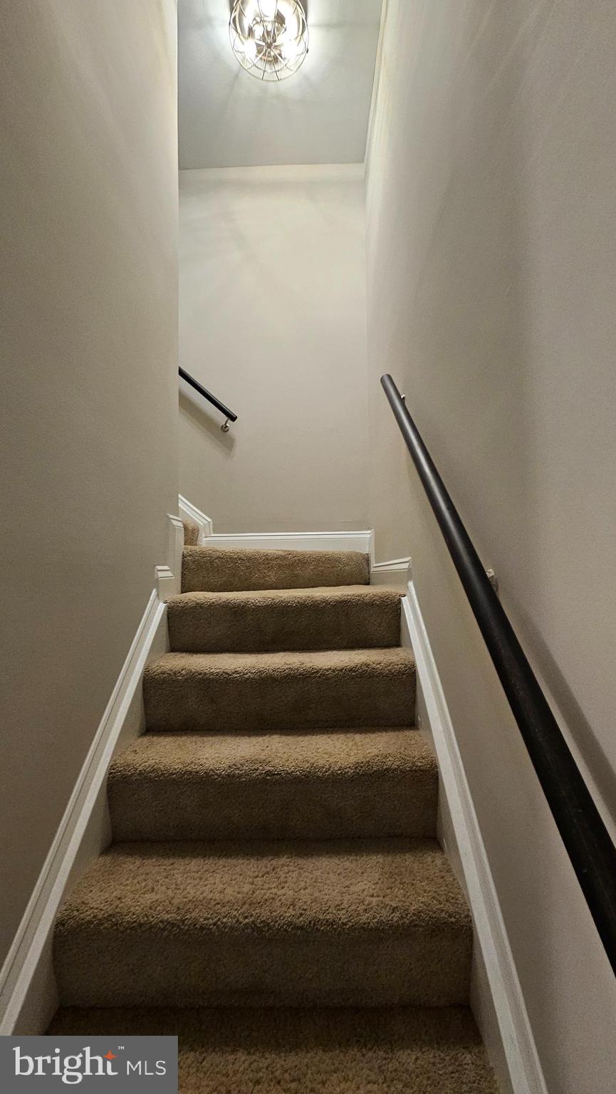 RIVER COLONY - Residential Lease