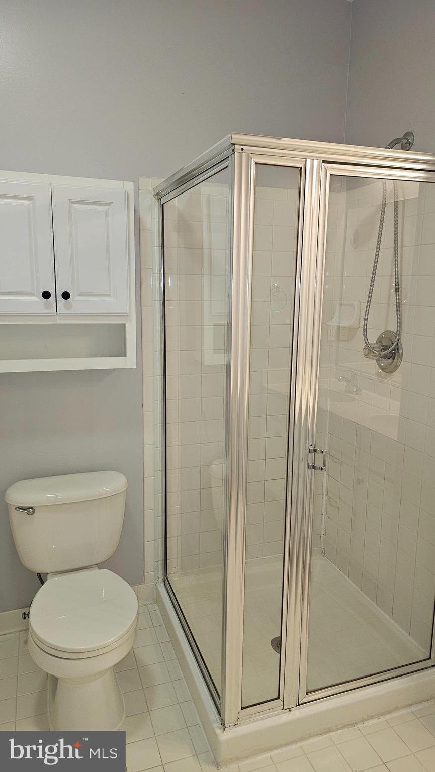 RIVER COLONY - Residential Lease