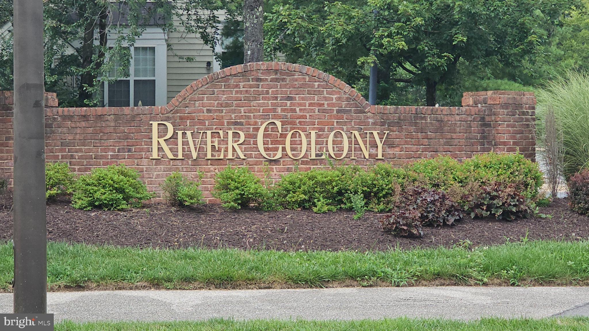 RIVER COLONY - Residential Lease