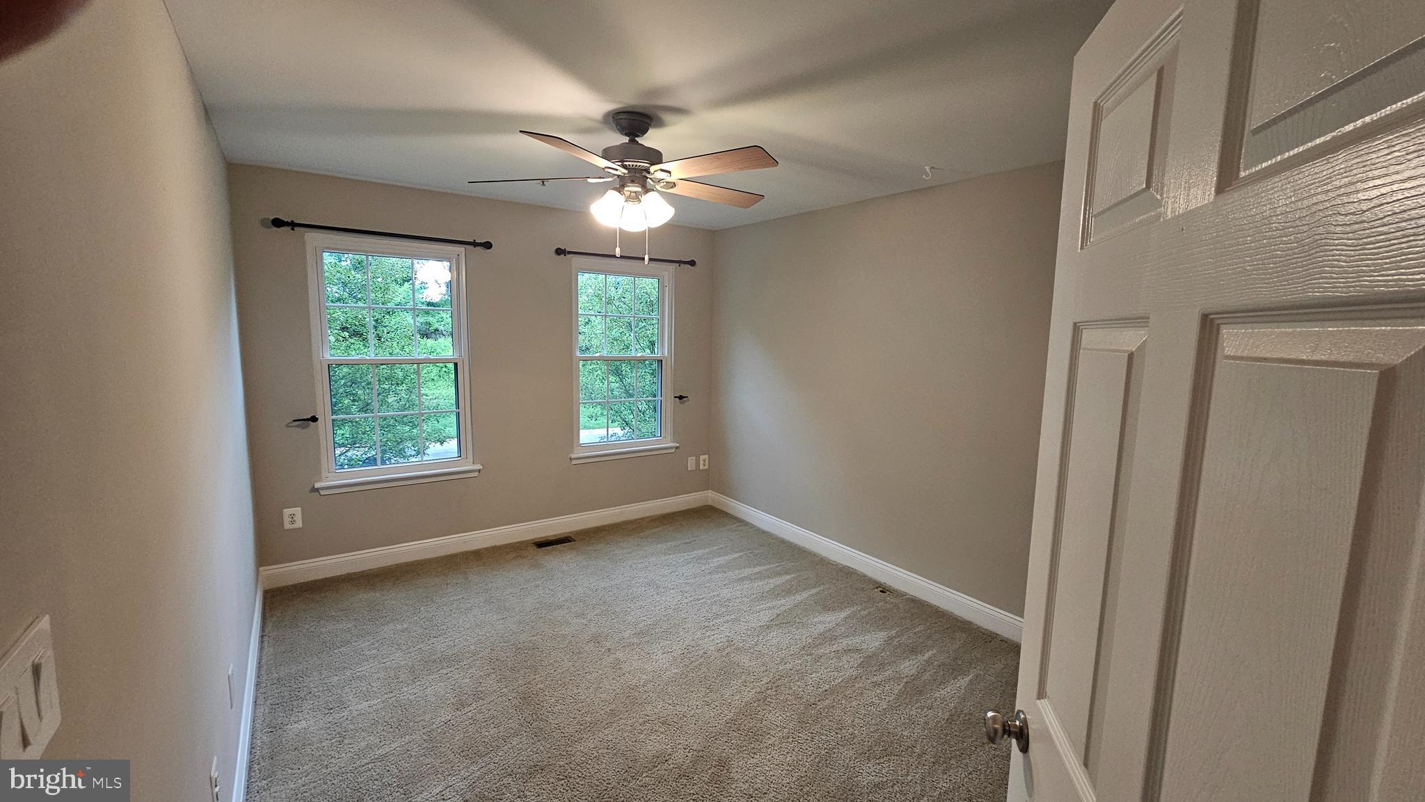 RIVER COLONY - Residential Lease