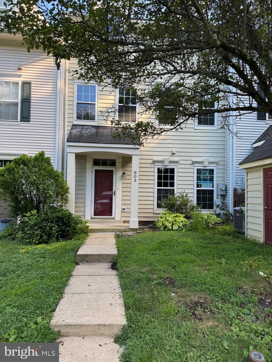 RIVER COLONY - Residential Lease