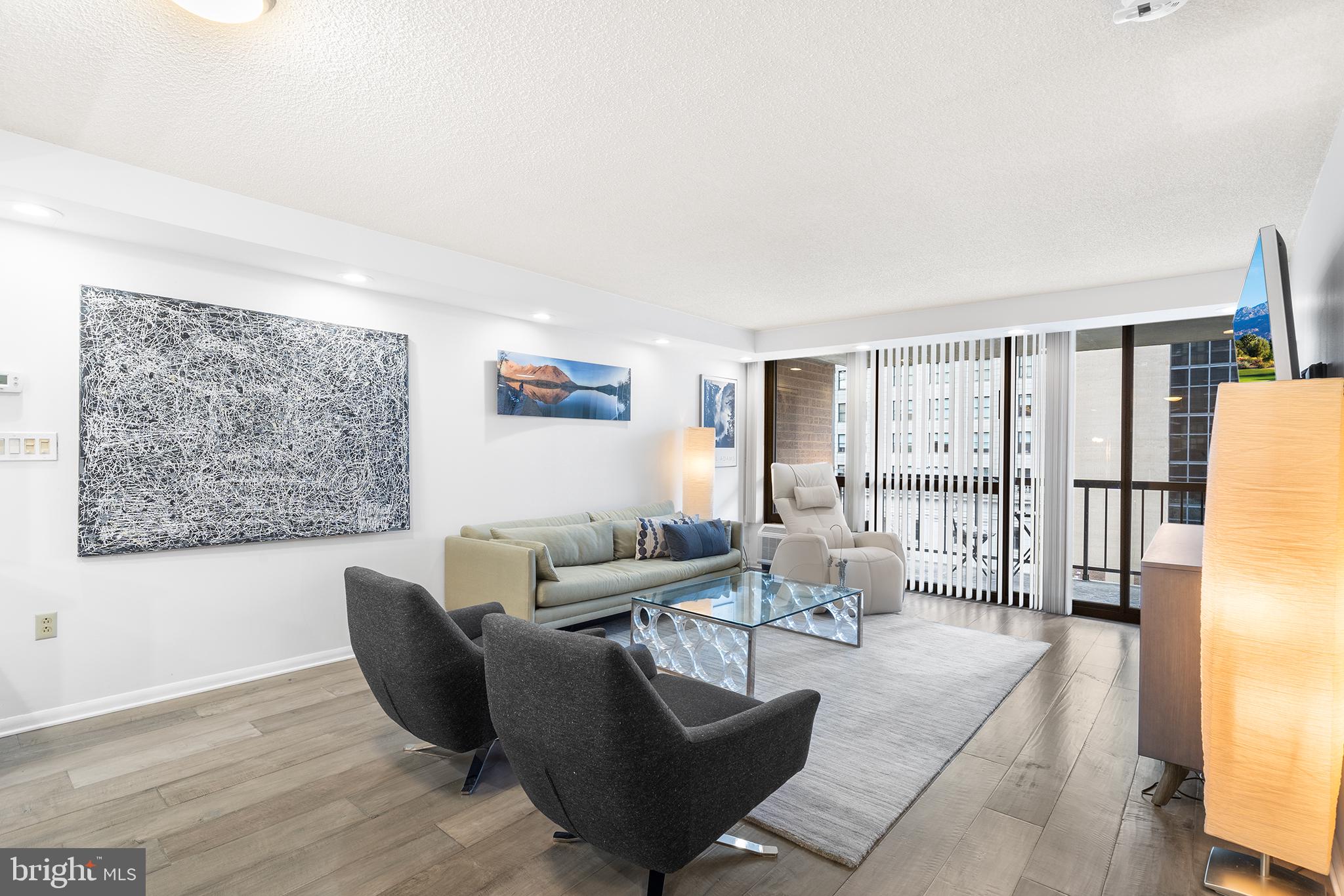 SOCIETY HILL - Residential Lease