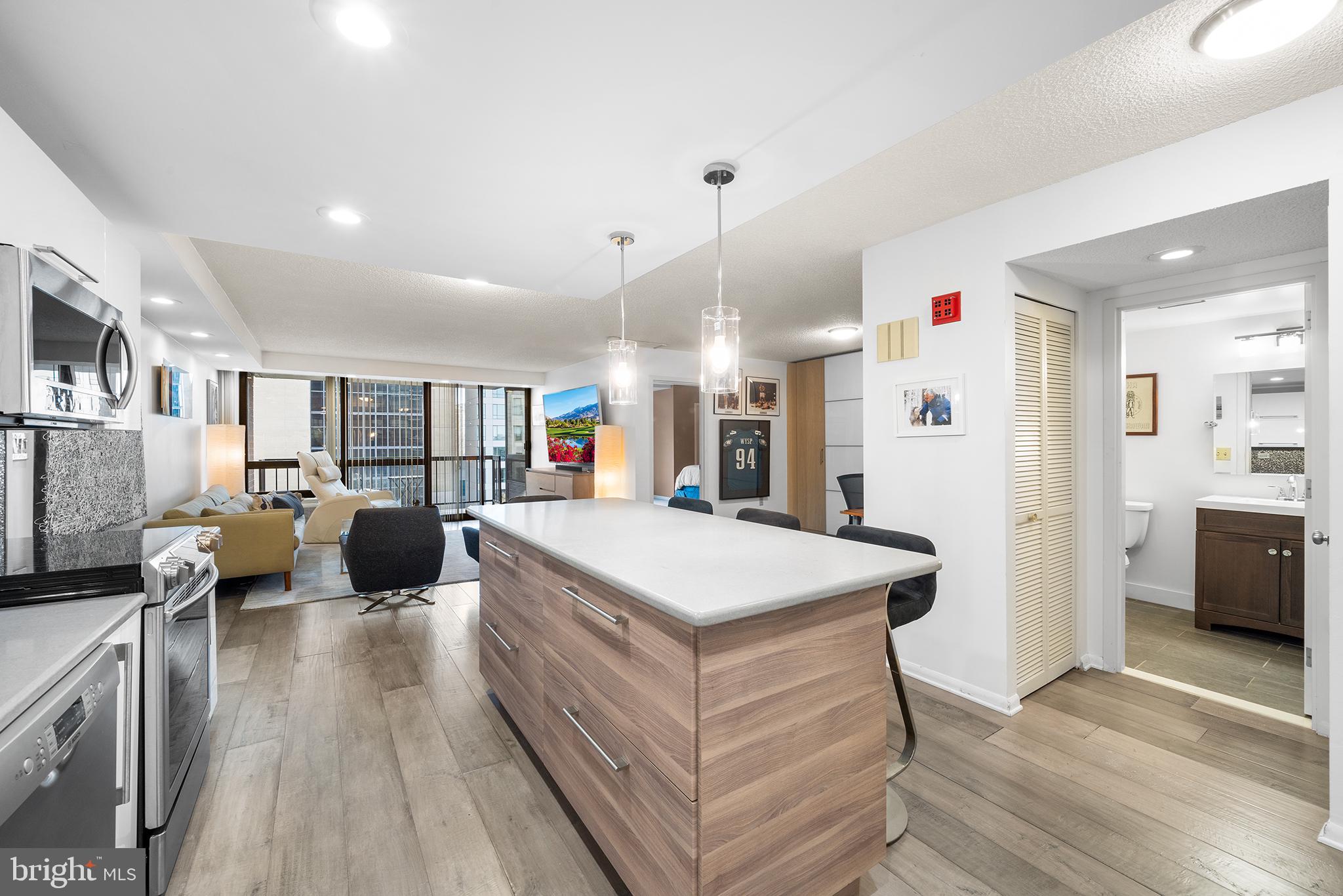 SOCIETY HILL - Residential Lease