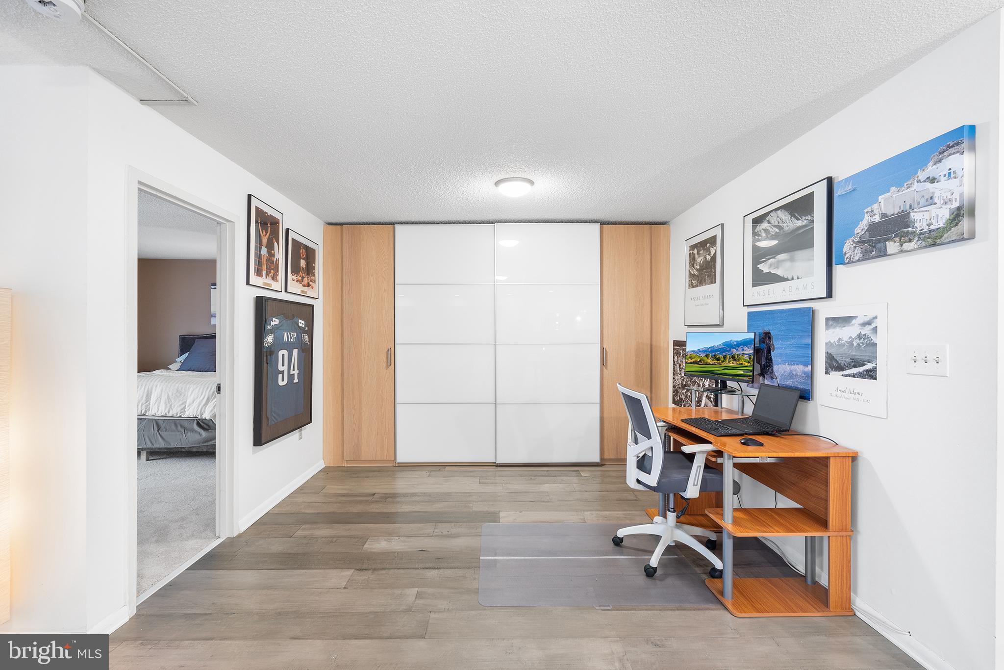 SOCIETY HILL - Residential Lease