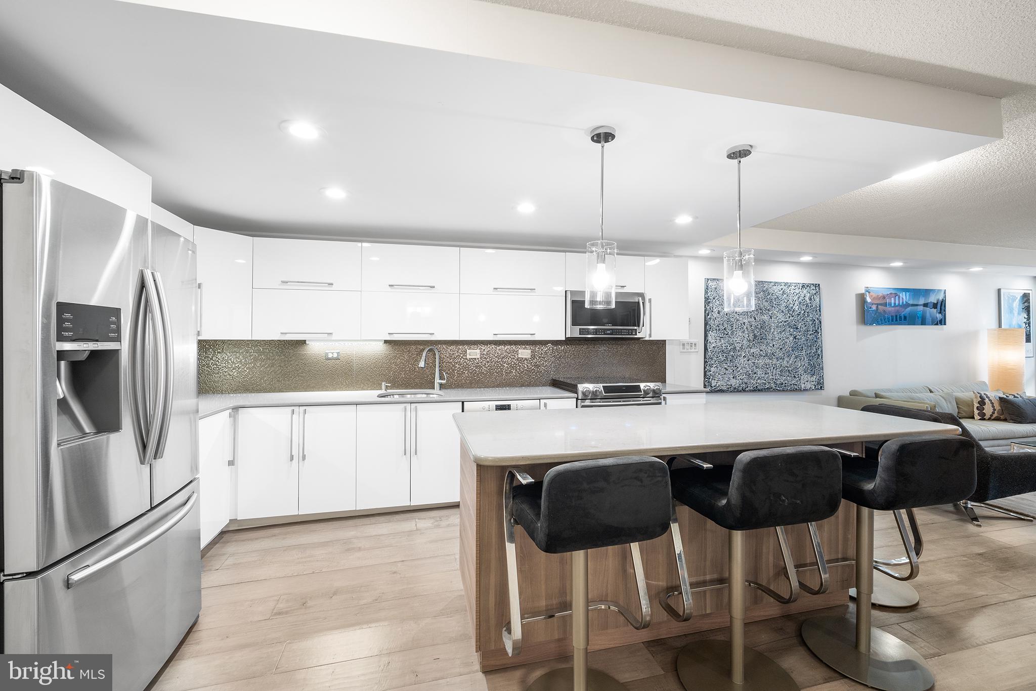 SOCIETY HILL - Residential Lease