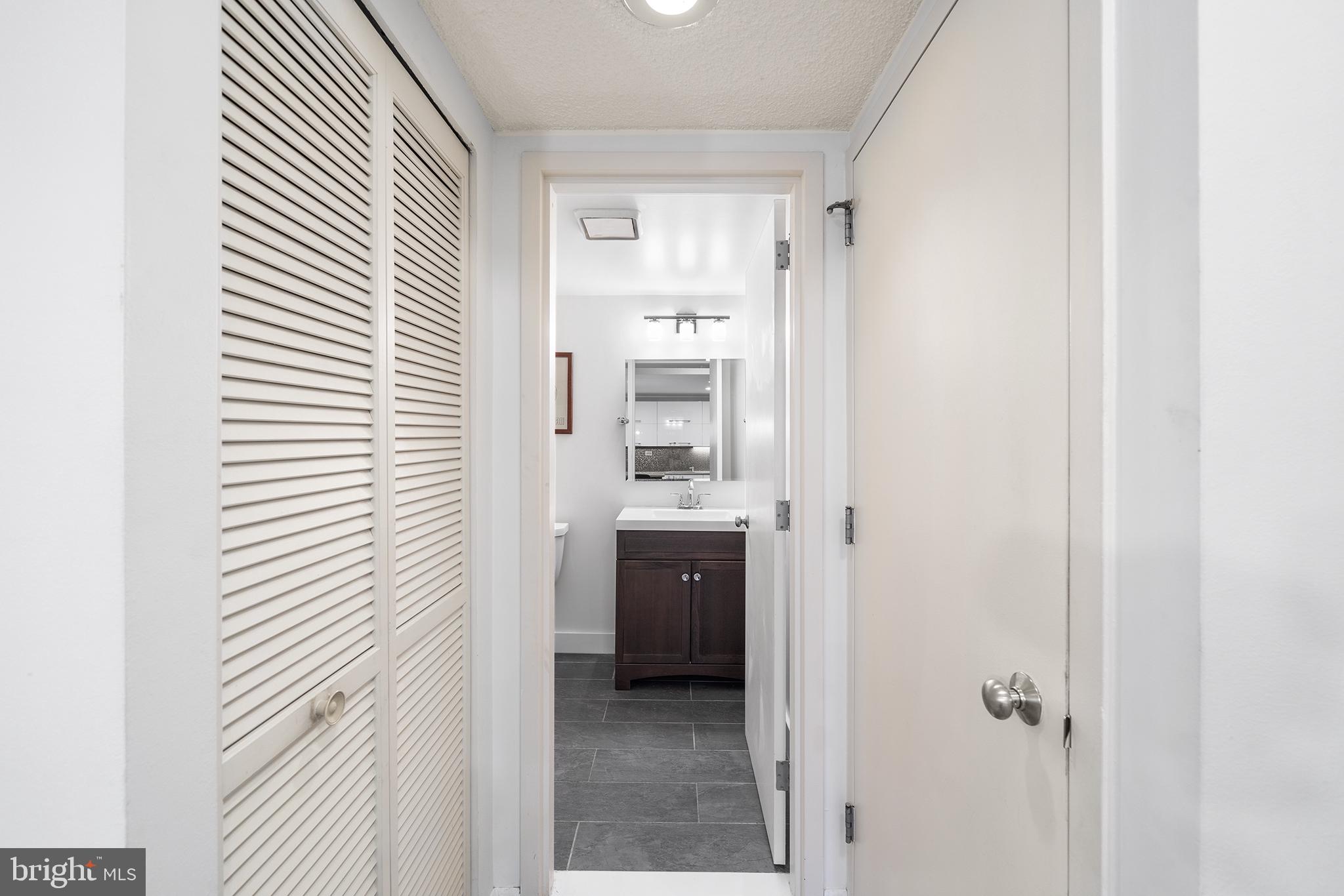 SOCIETY HILL - Residential Lease