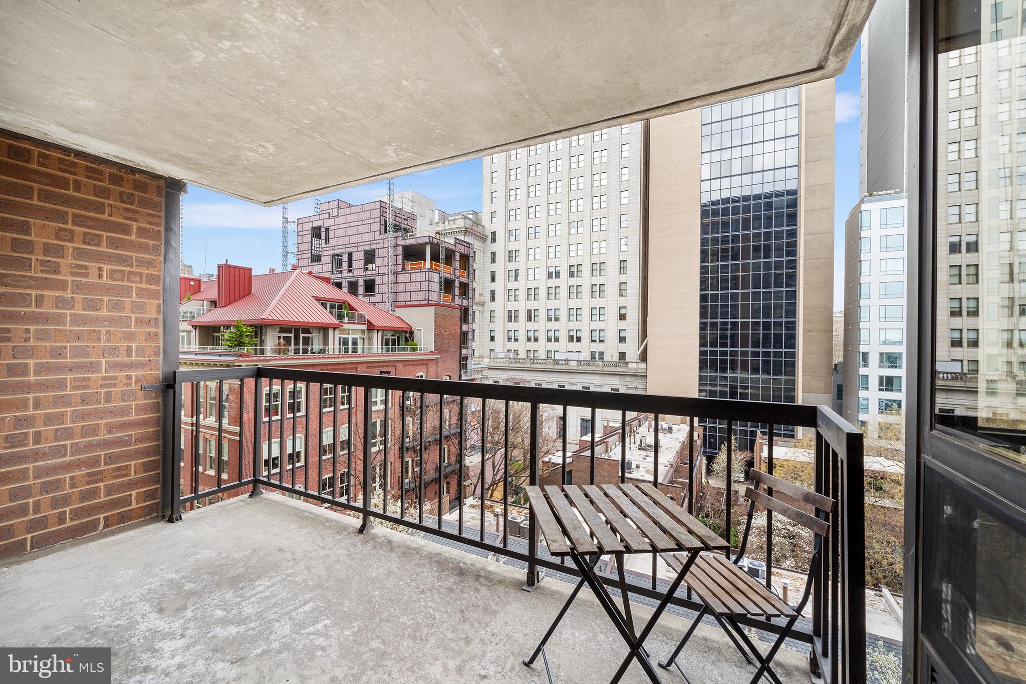 SOCIETY HILL - Residential Lease