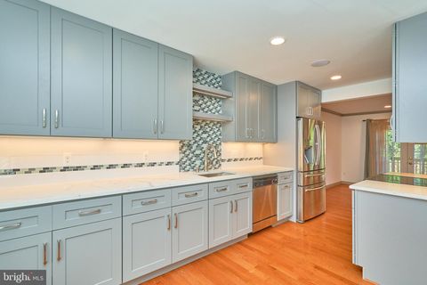 5810 BUNKER WOODS LANE BURKE VA 22015