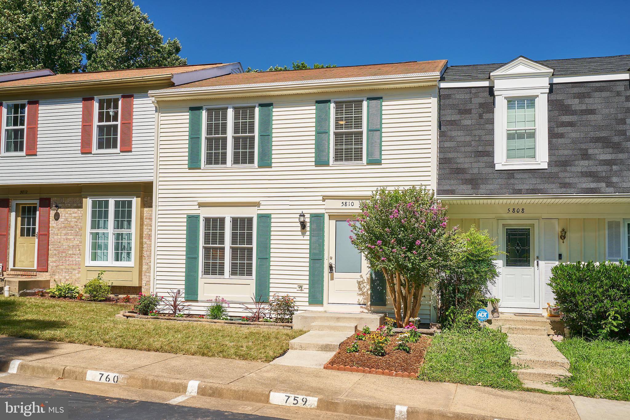 5810 BUNKER WOODS LANE