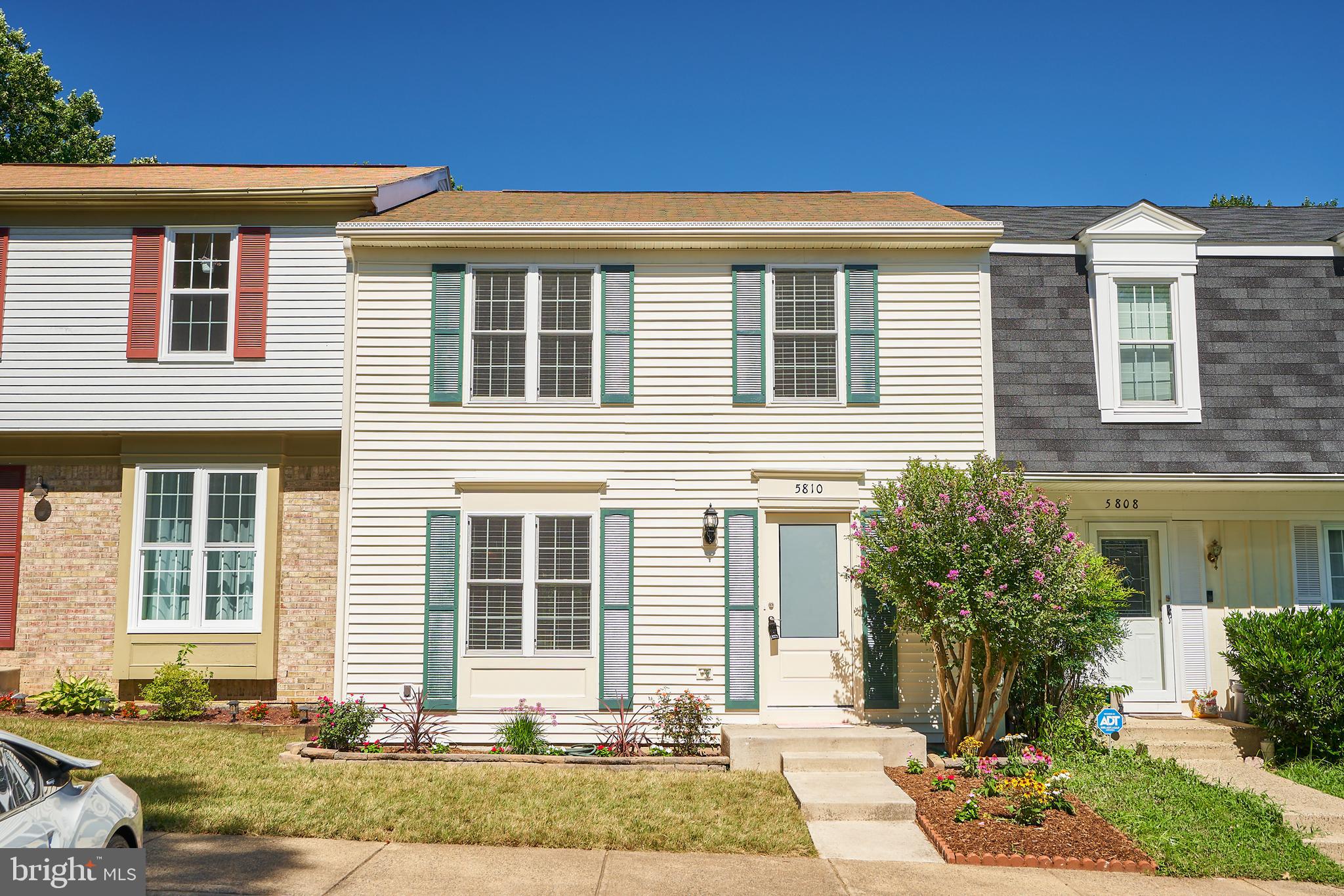 5810 BUNKER WOODS LANE