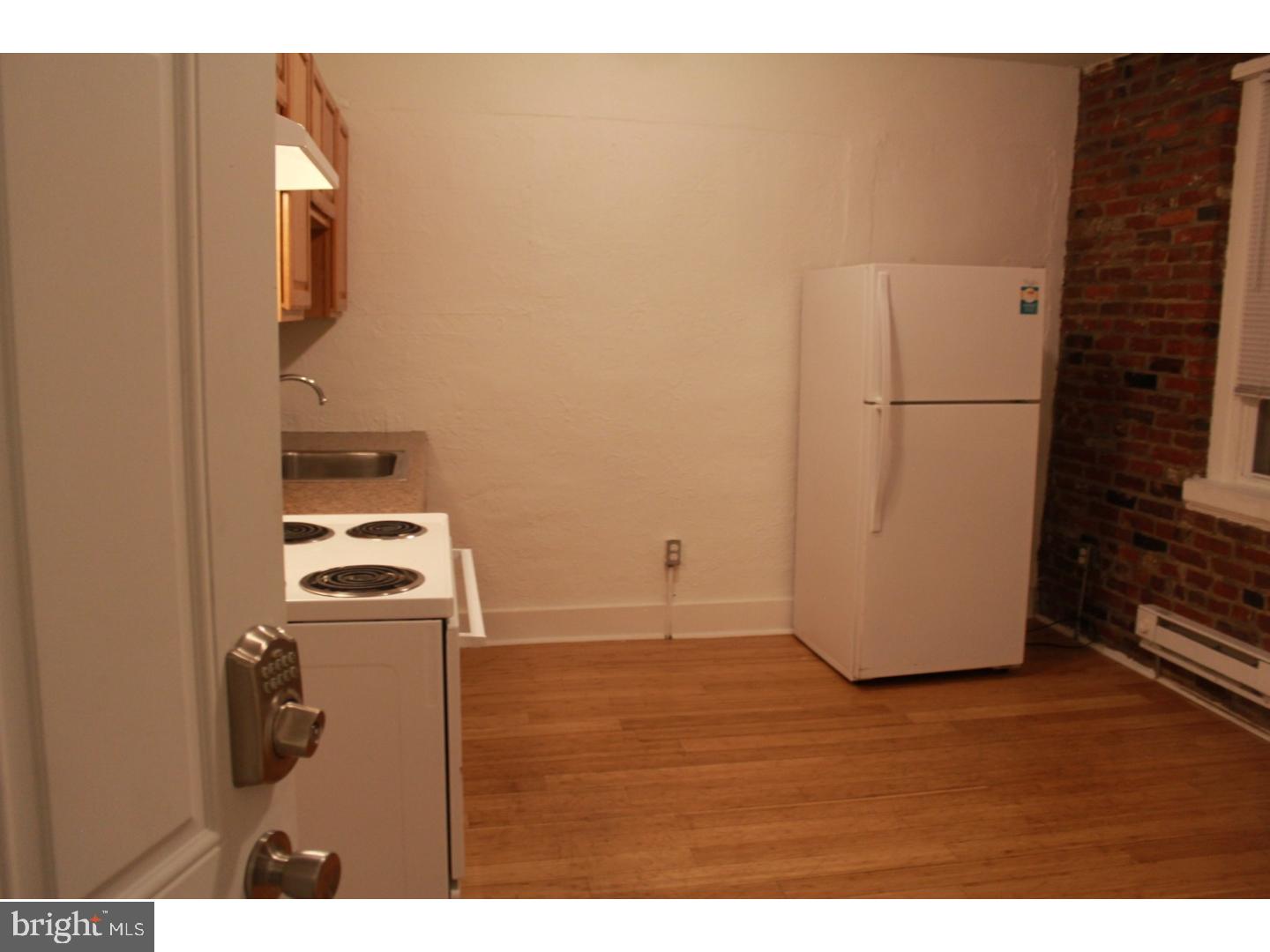 UNIVERSITY CITY - Residential Lease