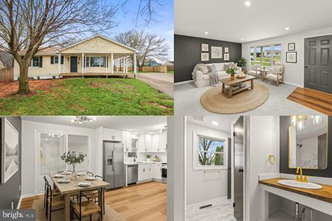 81 HUGHES DRIVE ABBOTTSTOWN PA 17301