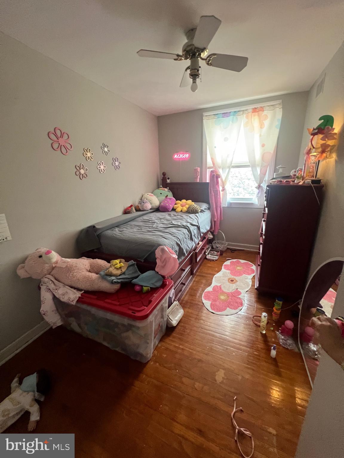 MAYFAIR - Residential