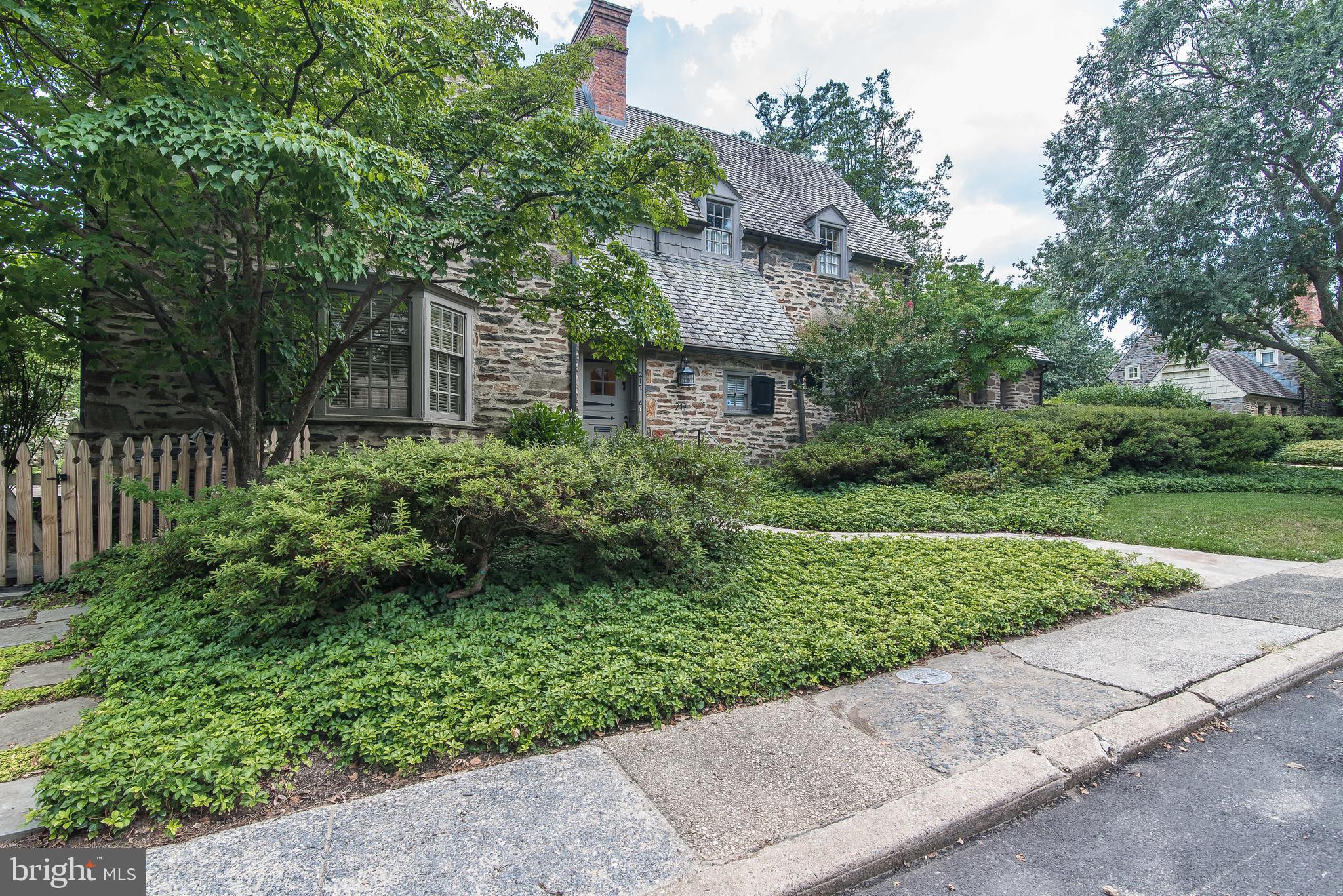 GREATER HOMELAND HISTORIC DISTRICT - Residential