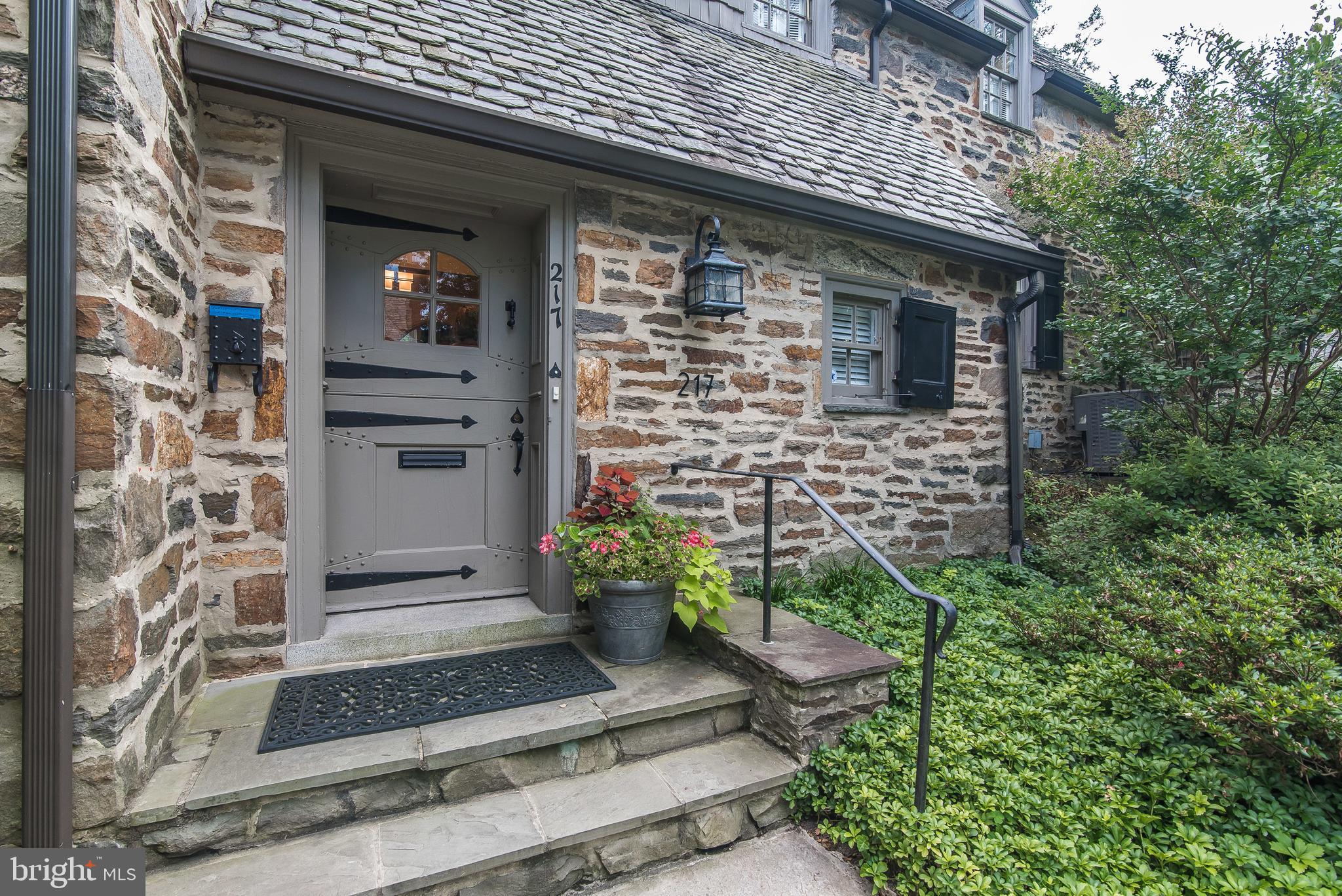 GREATER HOMELAND HISTORIC DISTRICT - Residential