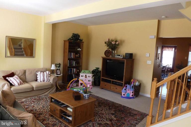 RIDGELEIGH - Residential Lease