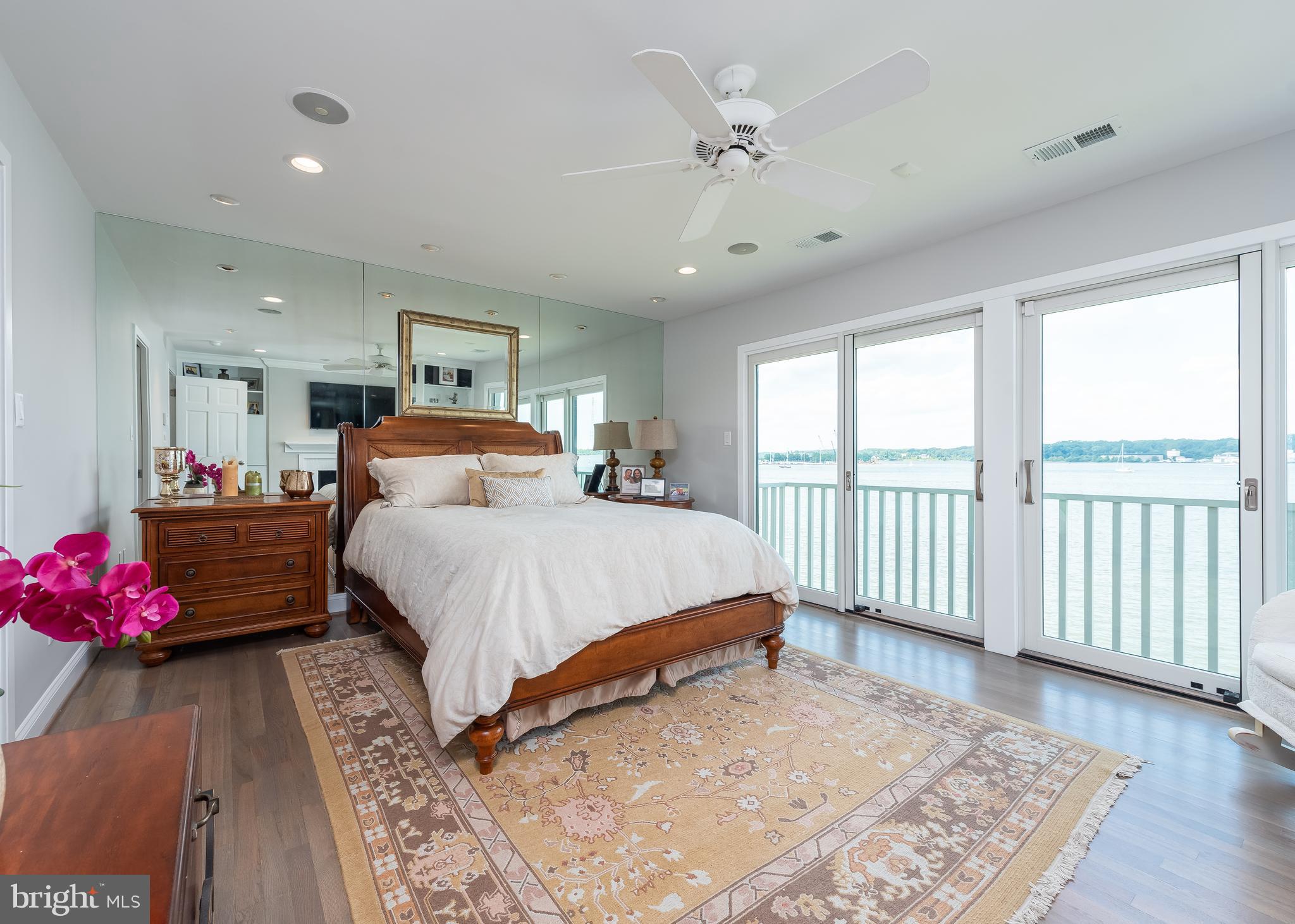 HORN POINT - Residential