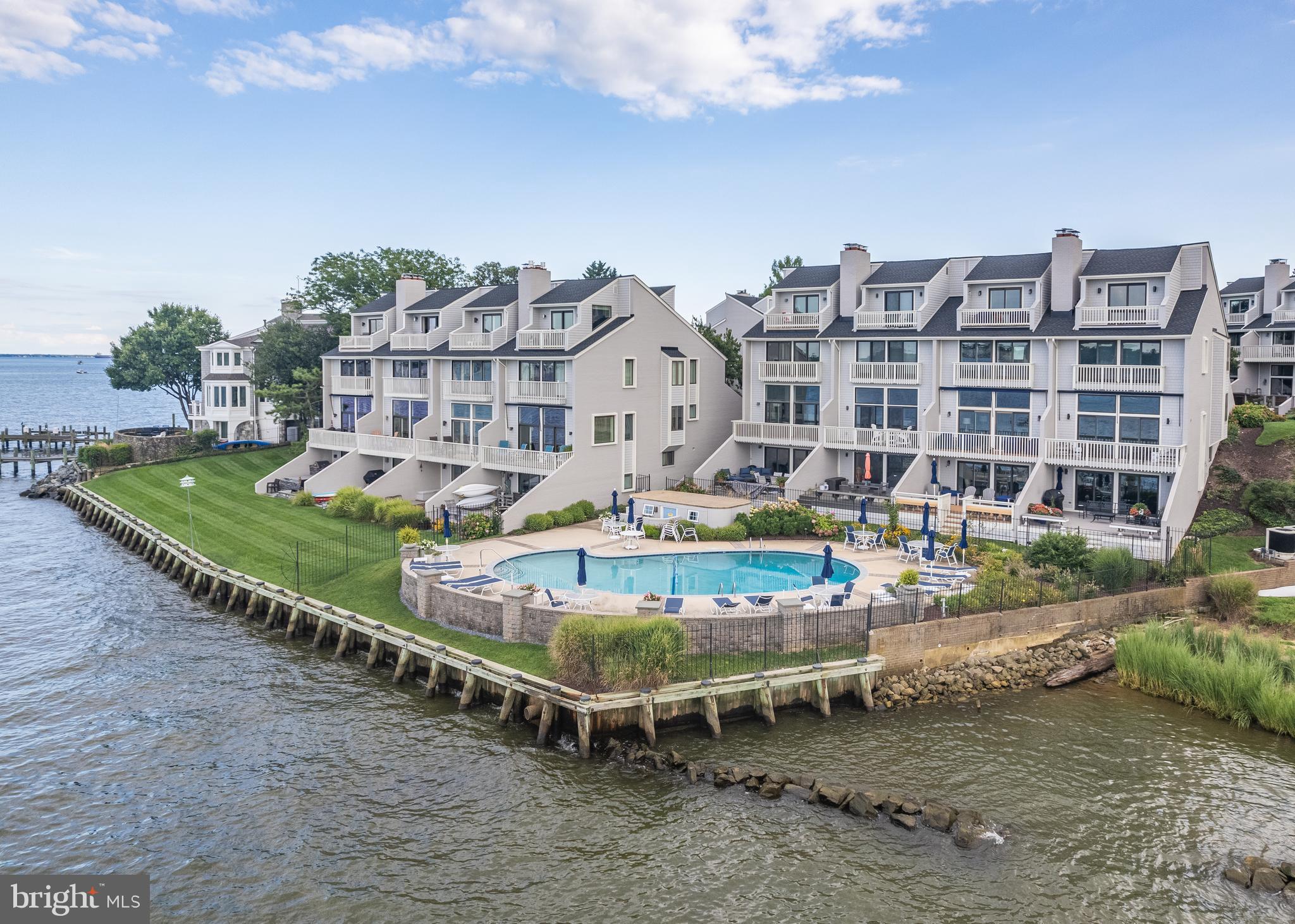 HORN POINT - Residential