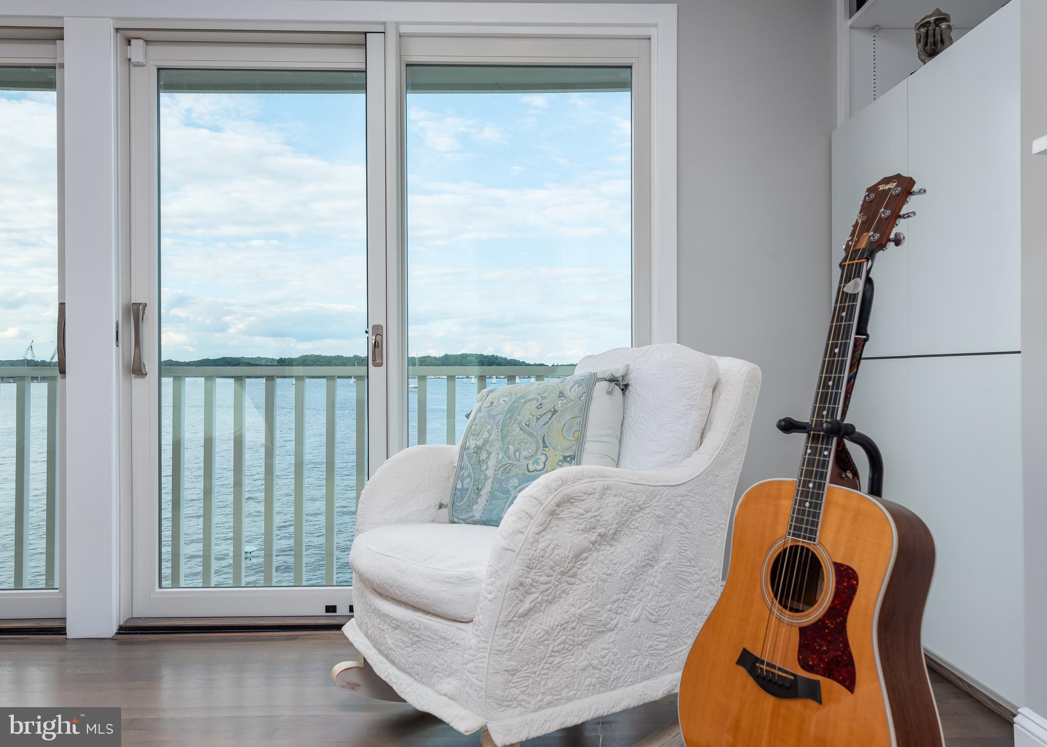 HORN POINT - Residential