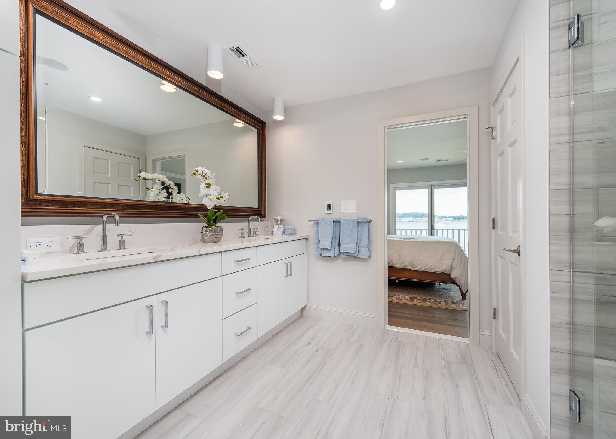 HORN POINT - Residential