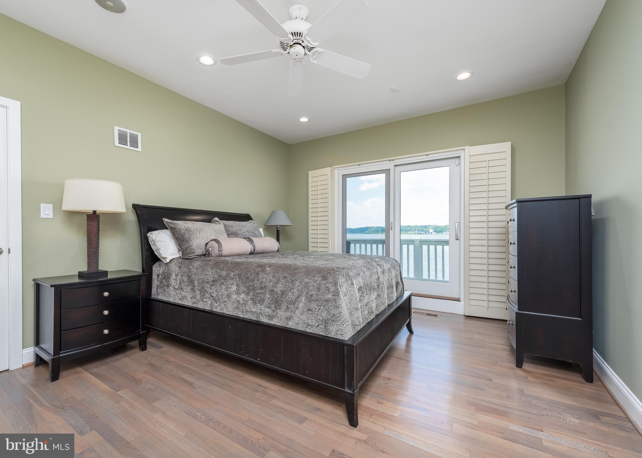 HORN POINT - Residential