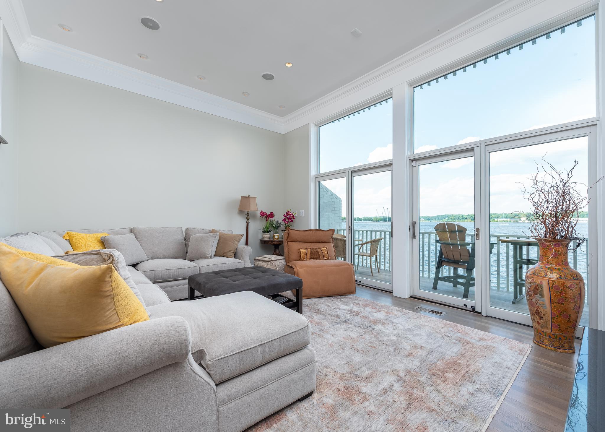 HORN POINT - Residential