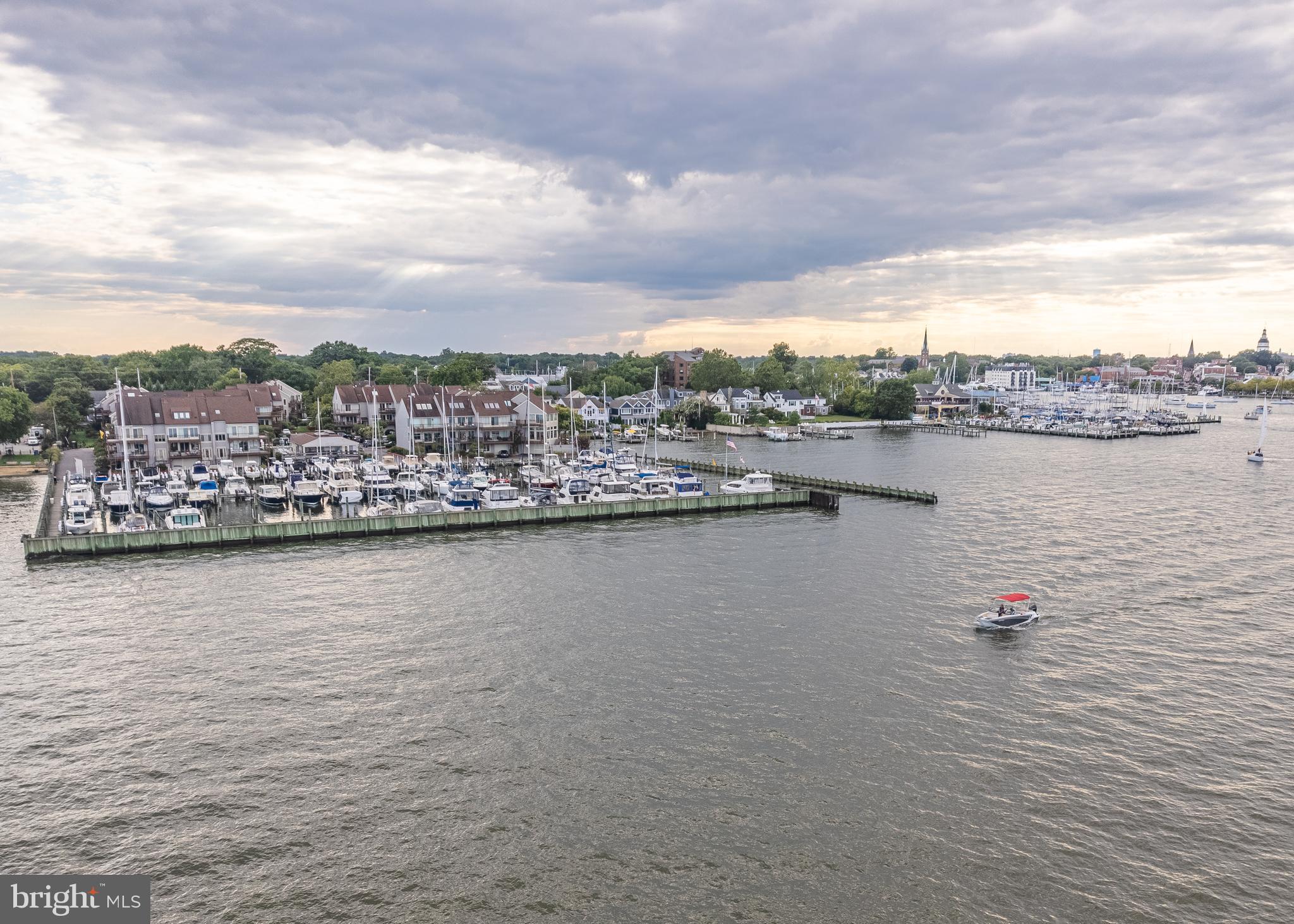 HORN POINT - Residential