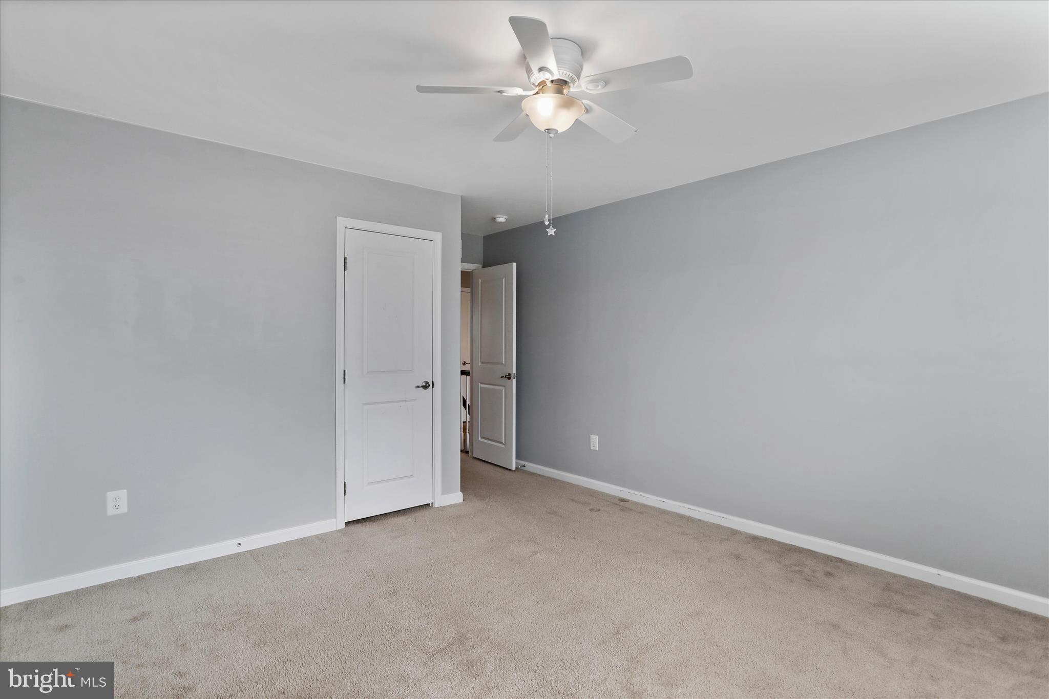 BROOKFIELD ON THE POTOMAC - Residential