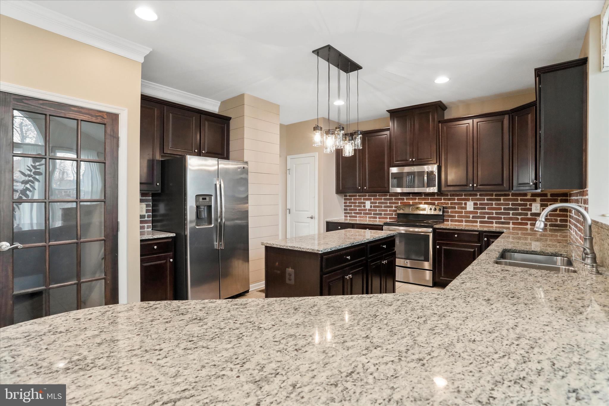 BROOKFIELD ON THE POTOMAC - Residential