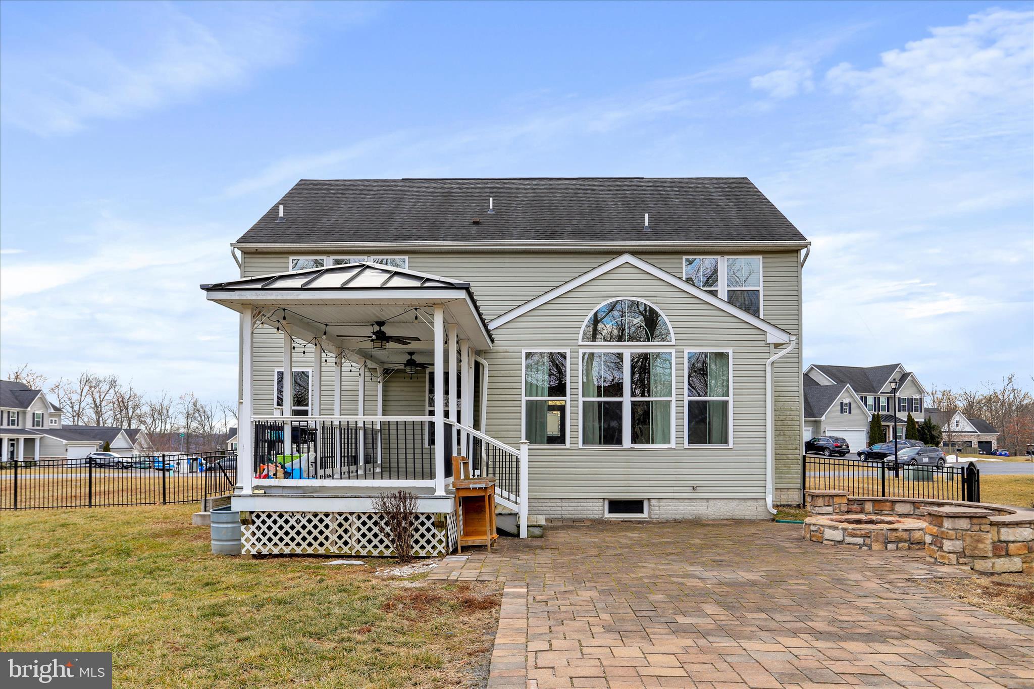 BROOKFIELD ON THE POTOMAC - Residential
