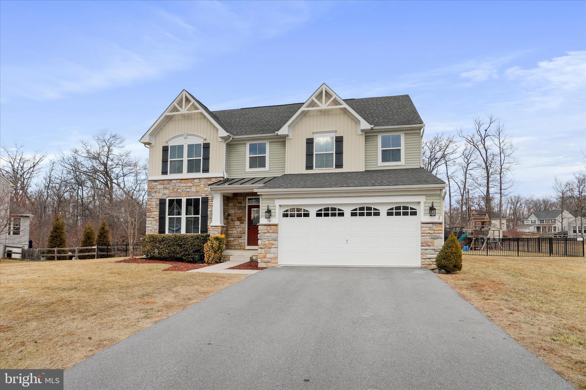 BROOKFIELD ON THE POTOMAC - Residential