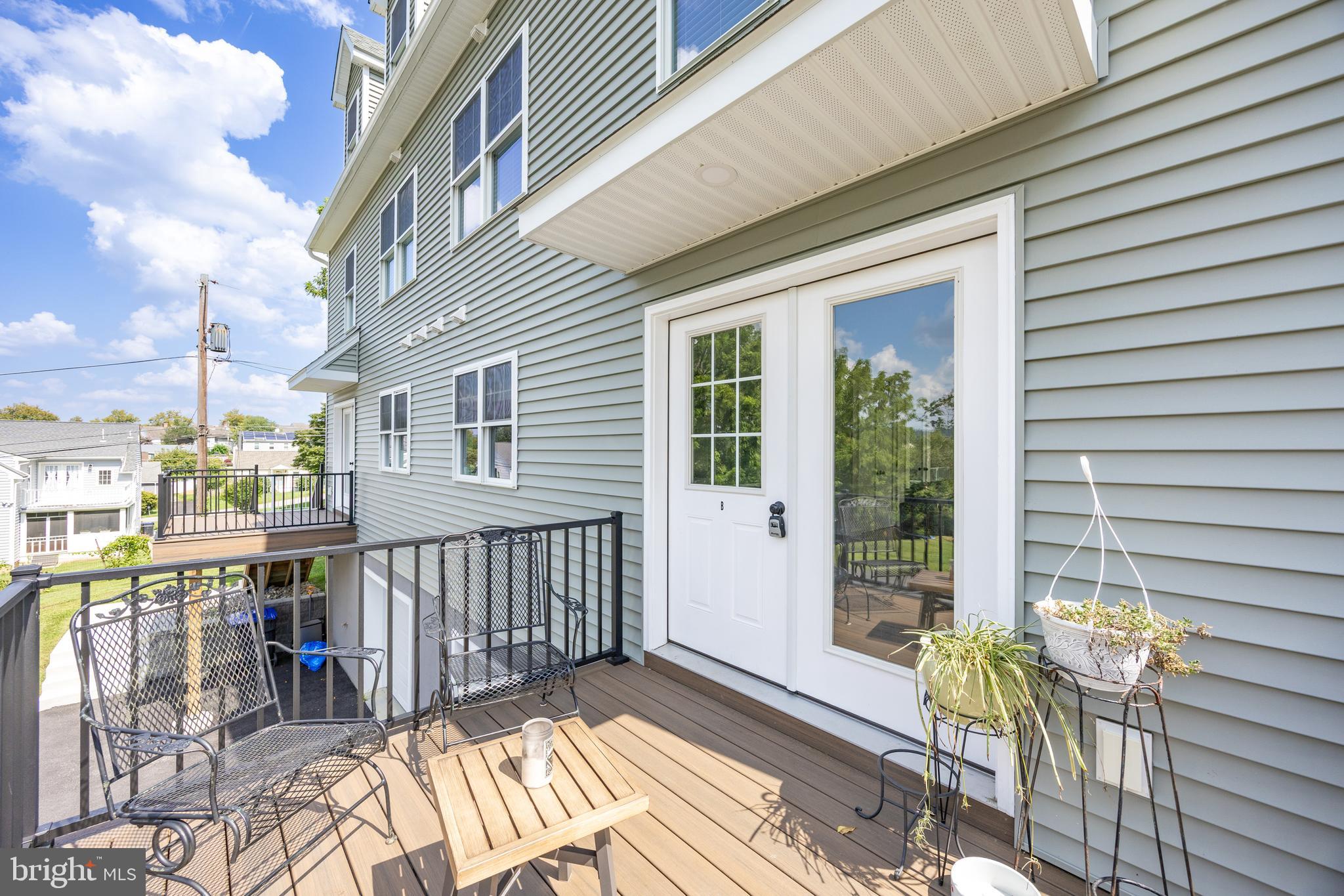 WHITELAND CREST - Residential Lease