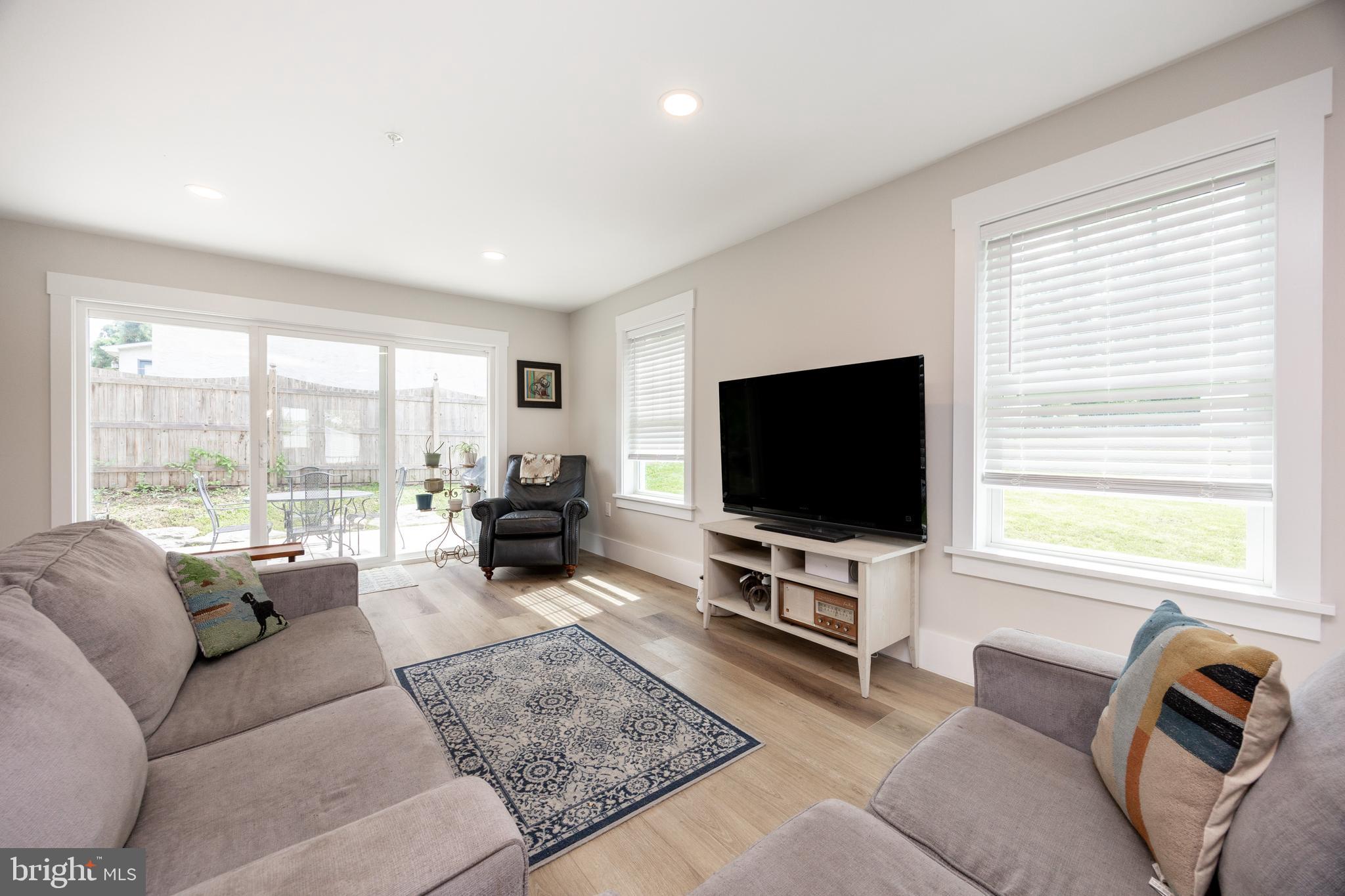 WHITELAND CREST - Residential Lease