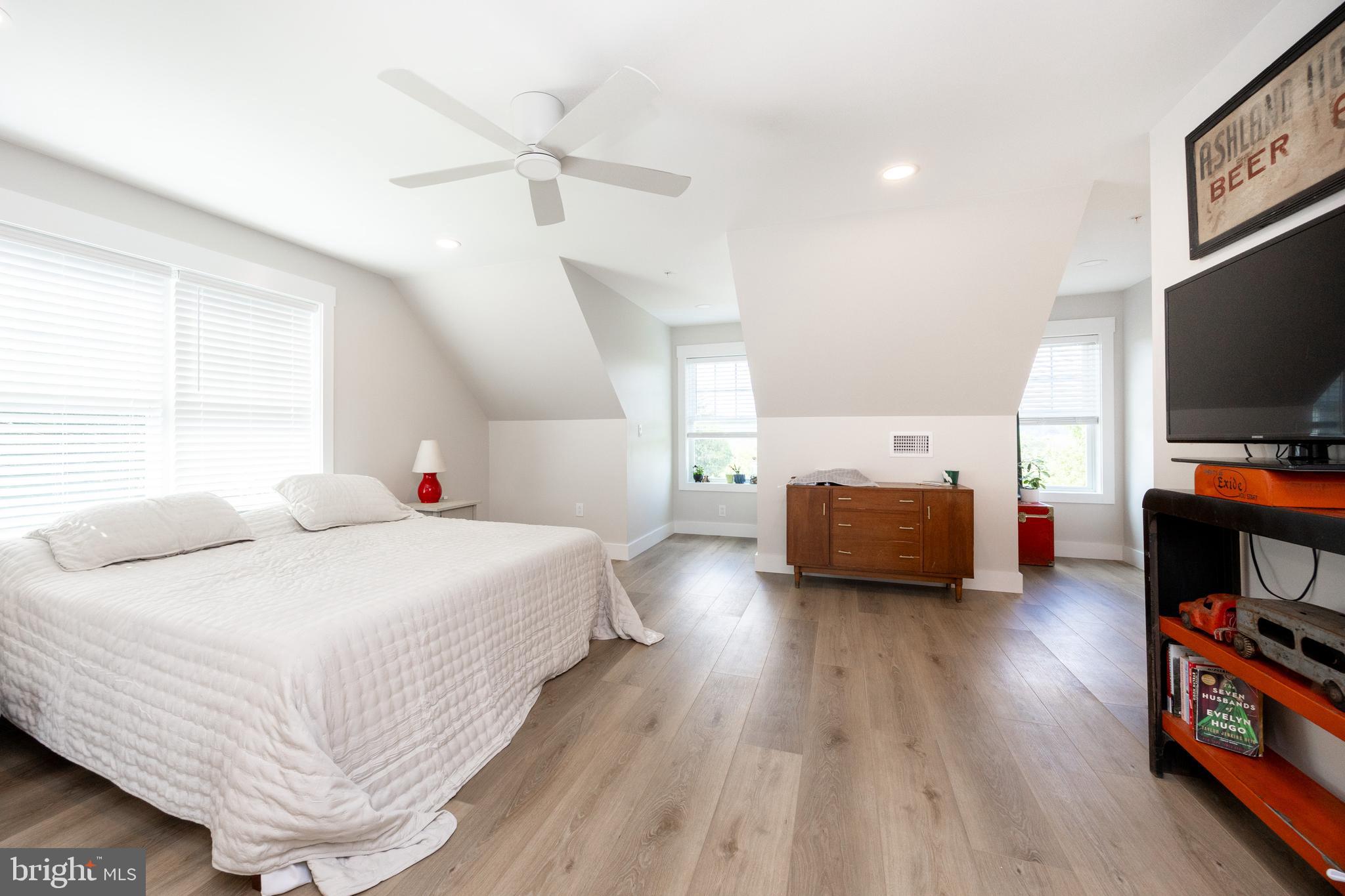 WHITELAND CREST - Residential Lease