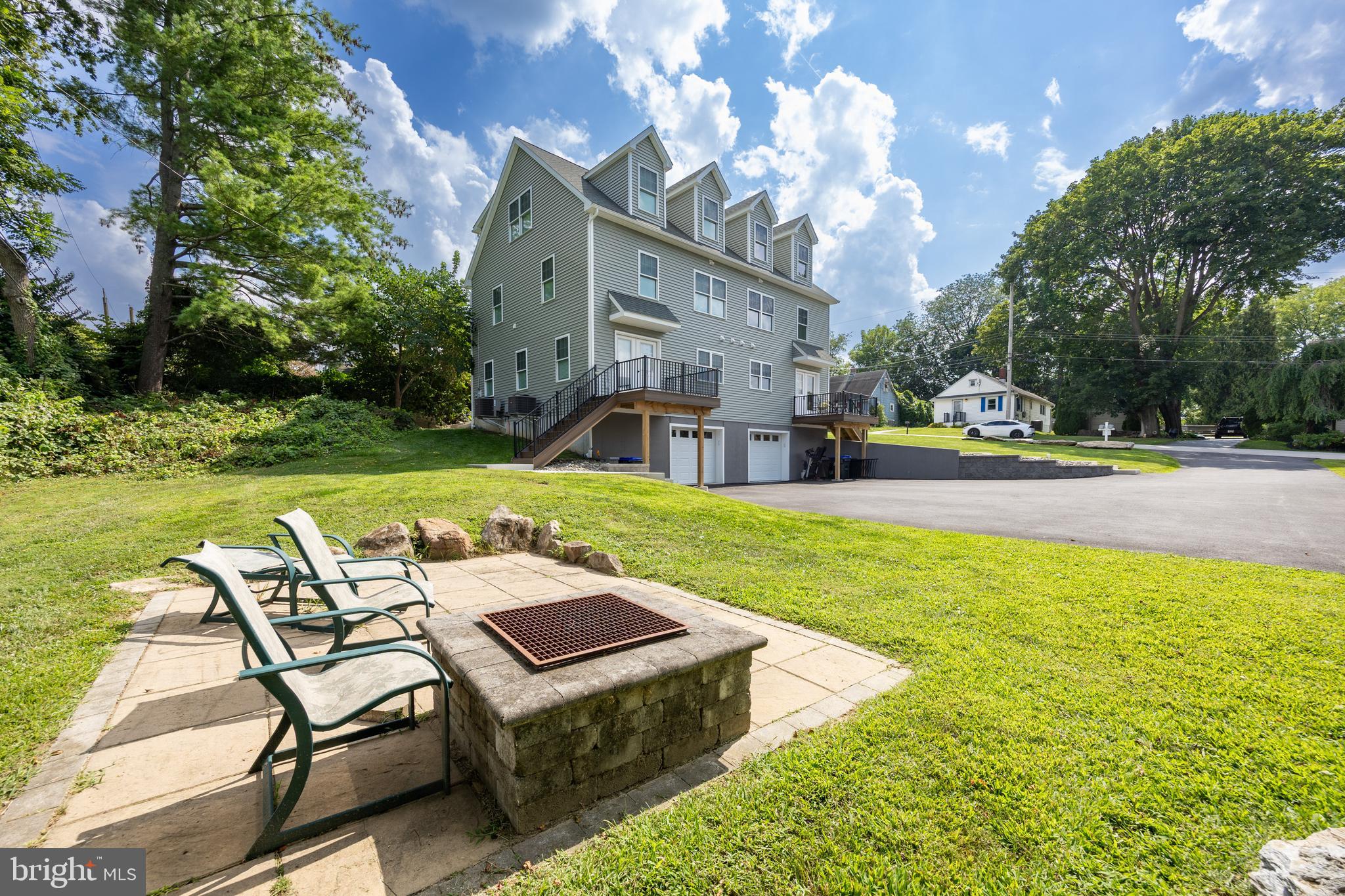 WHITELAND CREST - Residential Lease