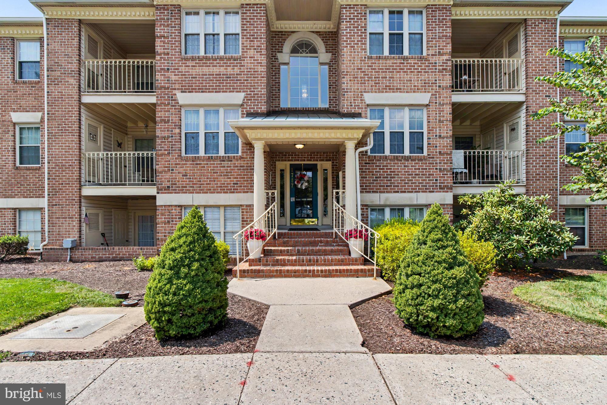 1717 LANDMARK DRIVE 1L