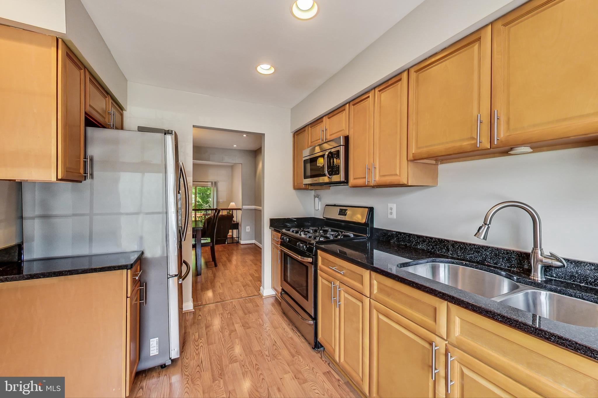 LAKE DEVEREUX - Residential