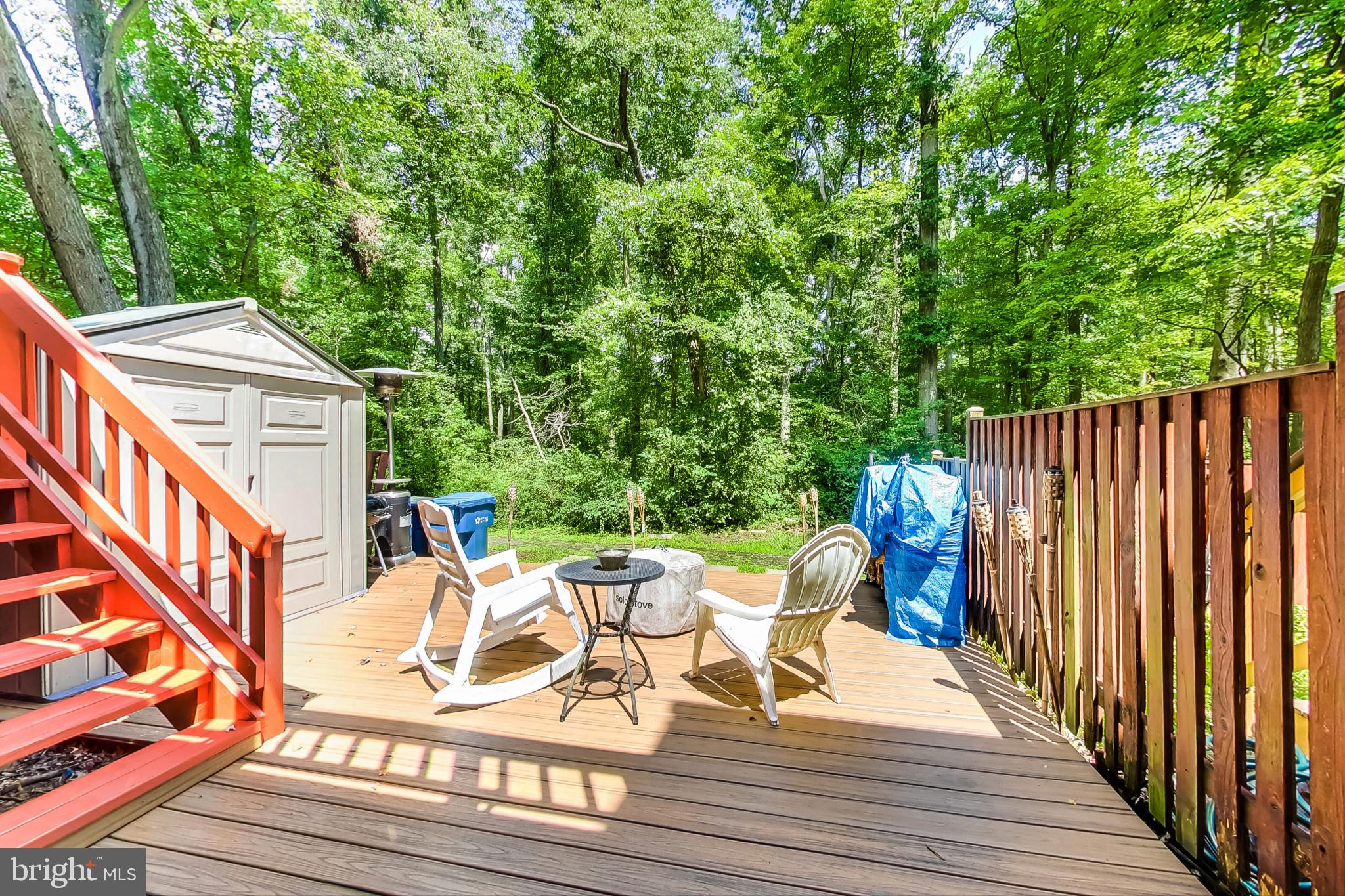 LAKE DEVEREUX - Residential