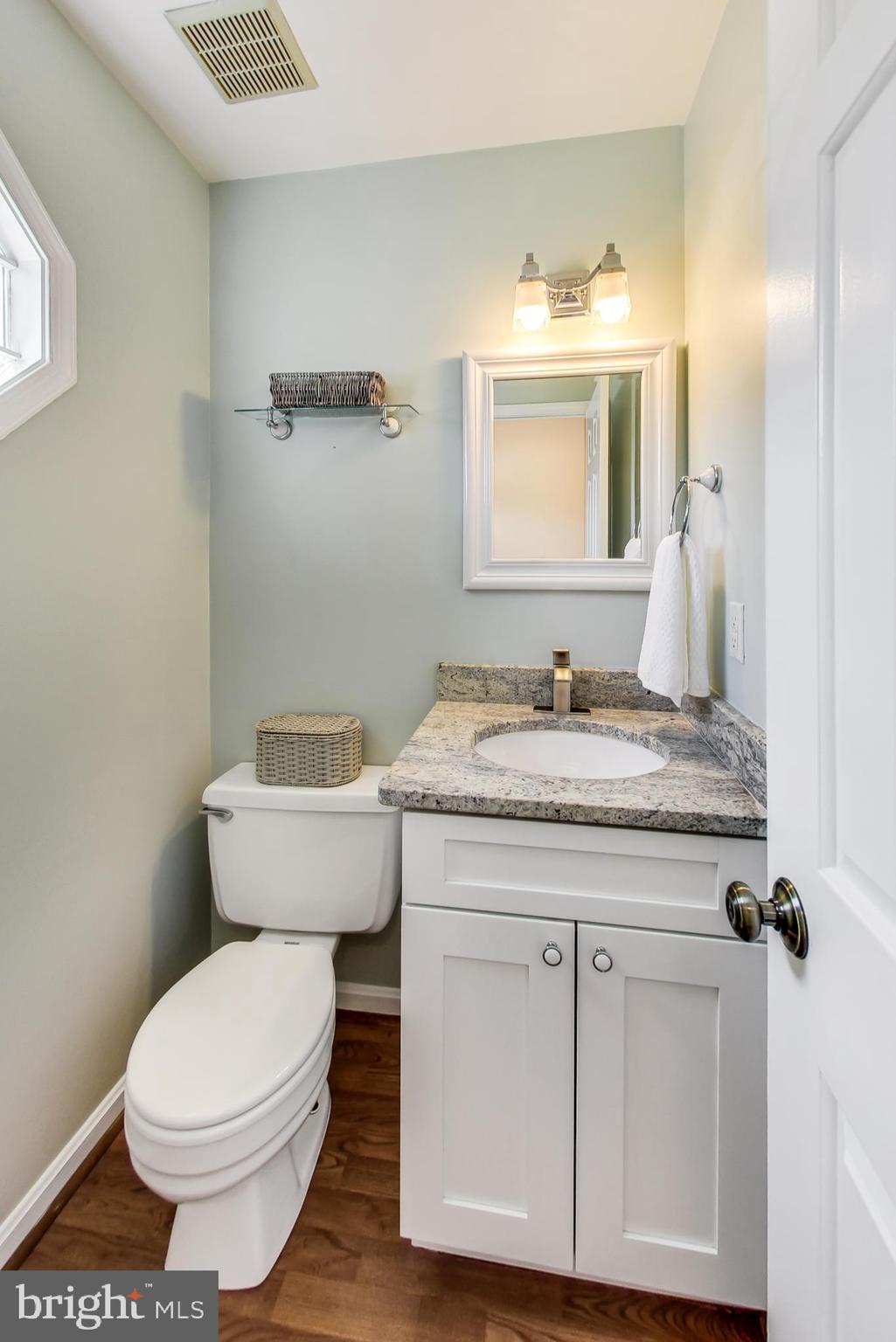 LAKE DEVEREUX - Residential