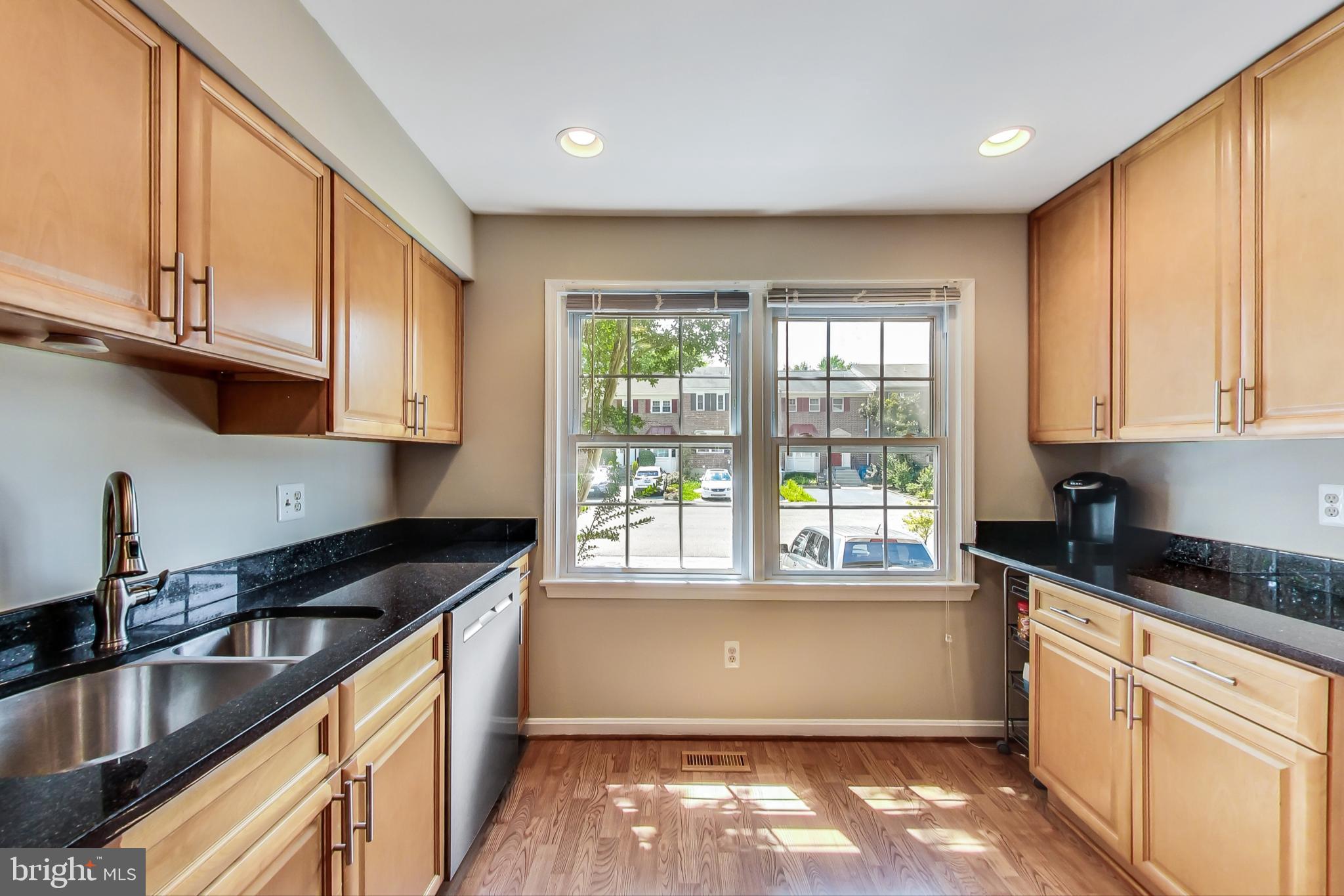 LAKE DEVEREUX - Residential