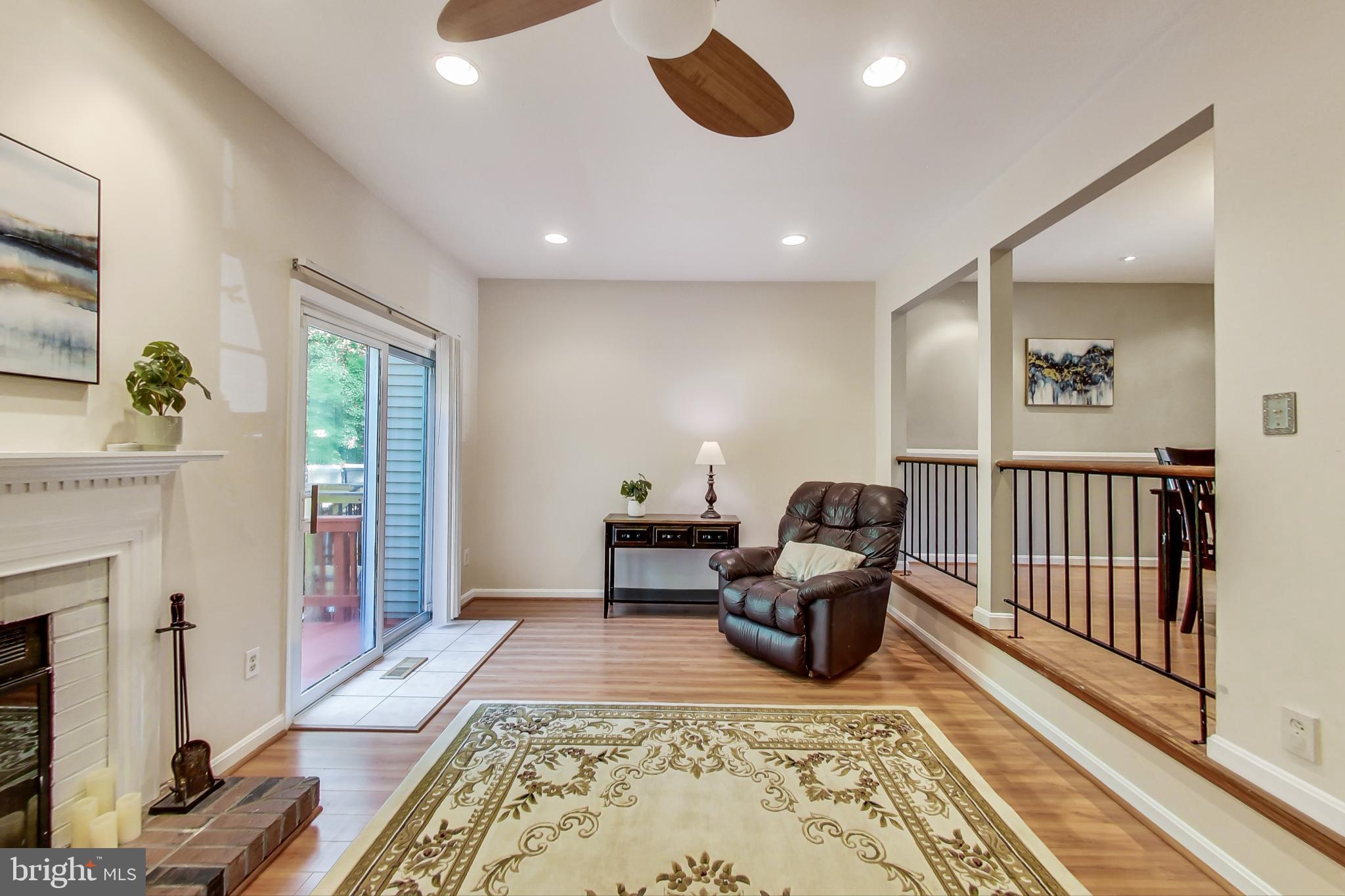 LAKE DEVEREUX - Residential