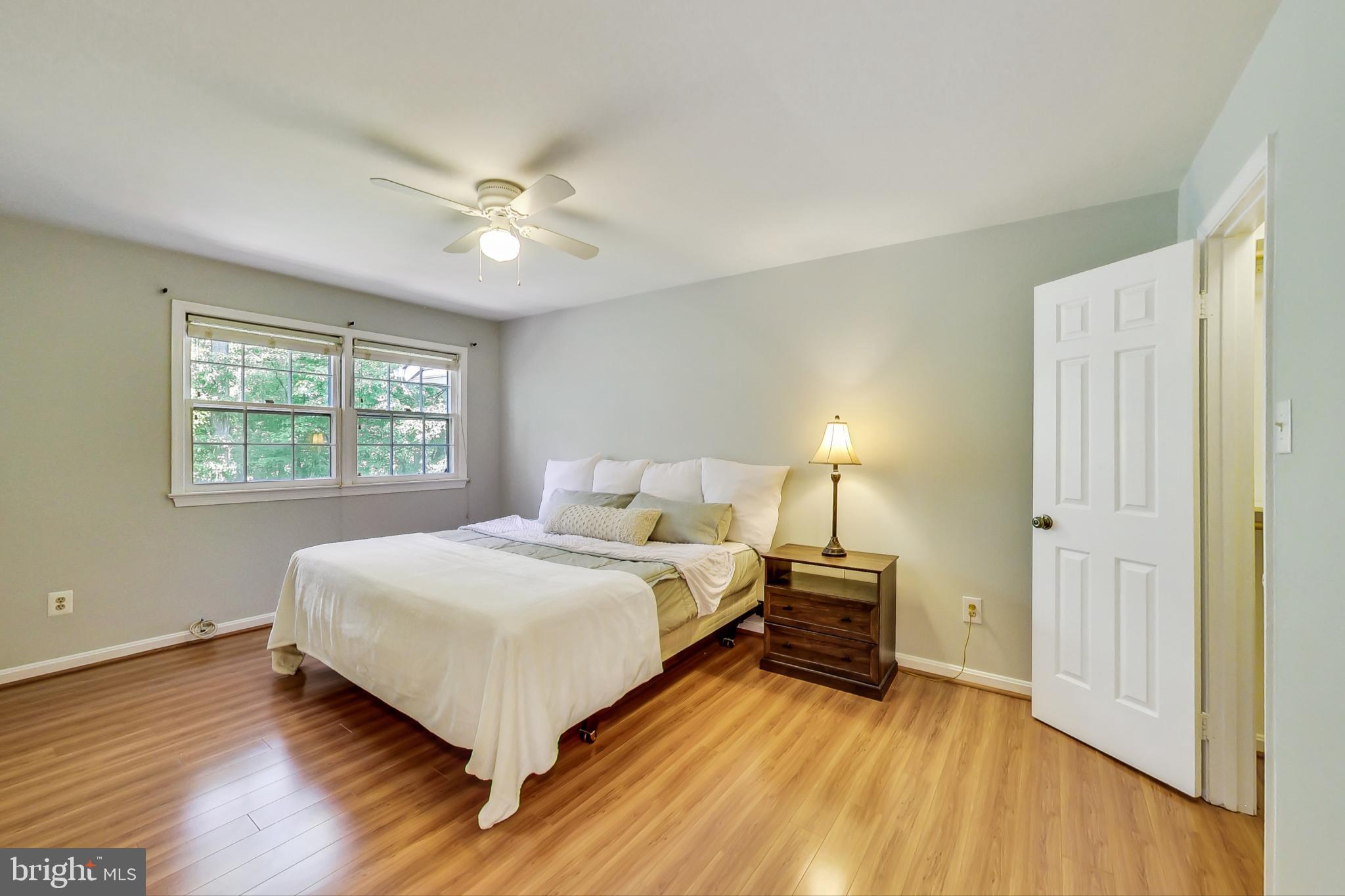 LAKE DEVEREUX - Residential