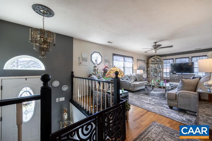 BELMONT - Residential