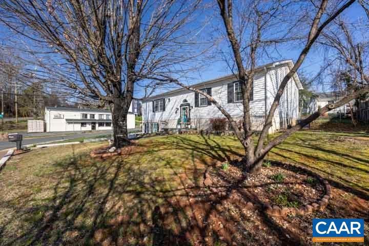 BELMONT - Residential