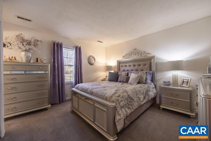 BELMONT - Residential