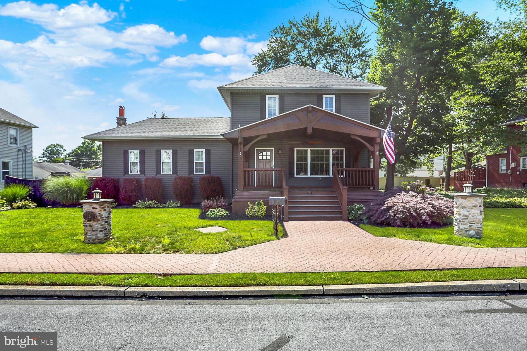 127 SPRUCE STREET